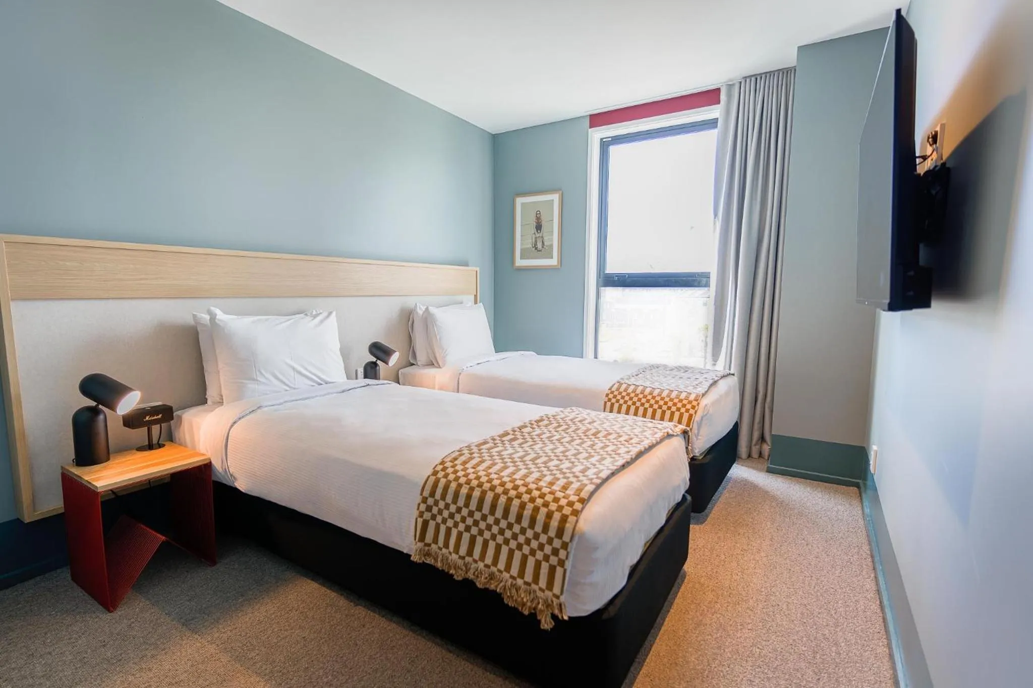 Superior Twin Room in Drifter Christchurch