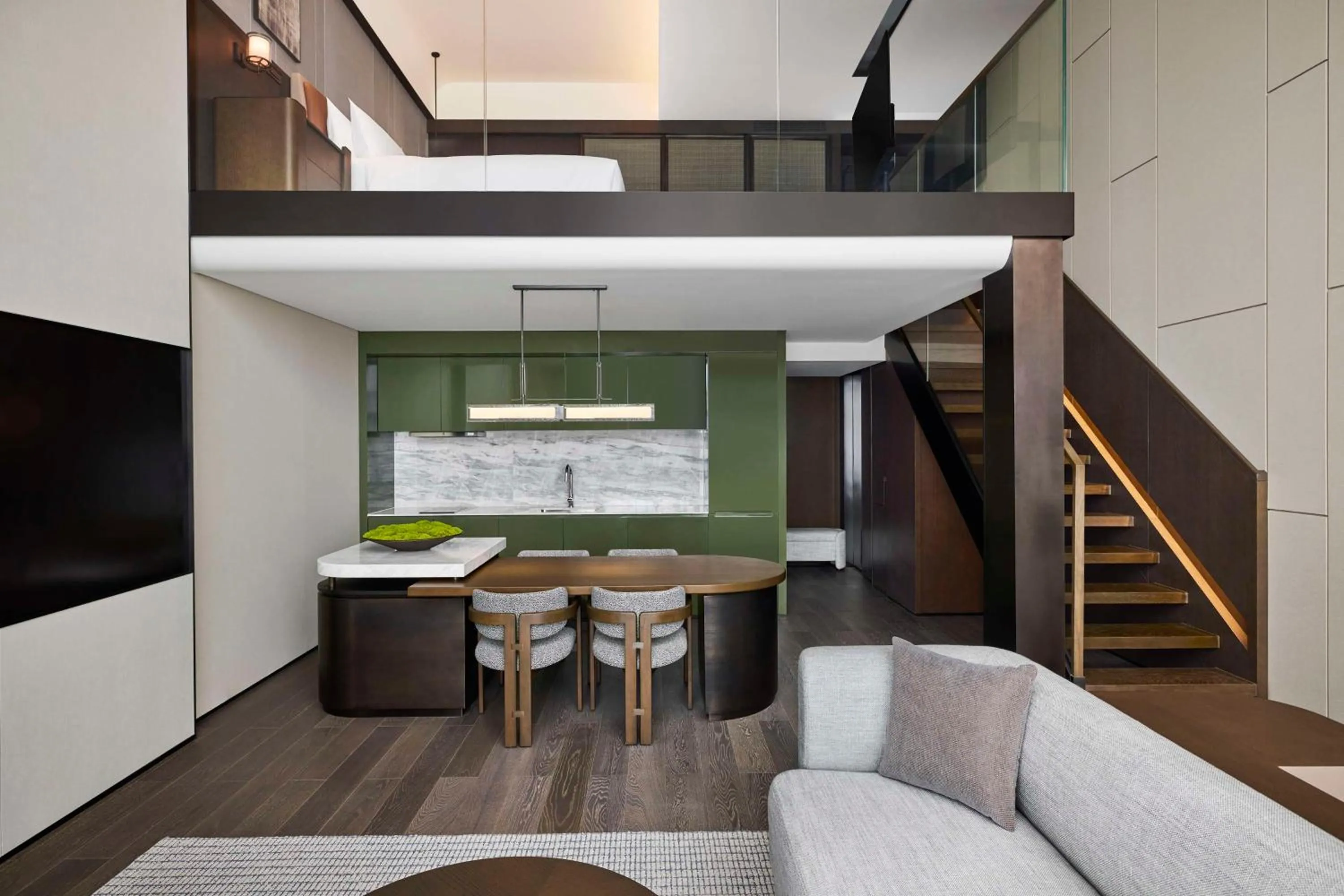 One-Bedroom King Loft Suite in Conrad Chongqing - Indulge in the magical 8D city landscape