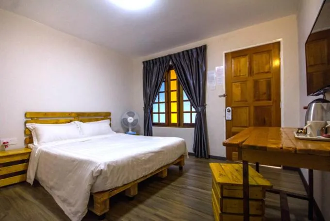 Deluxe King Room in Kea Garden Guest House