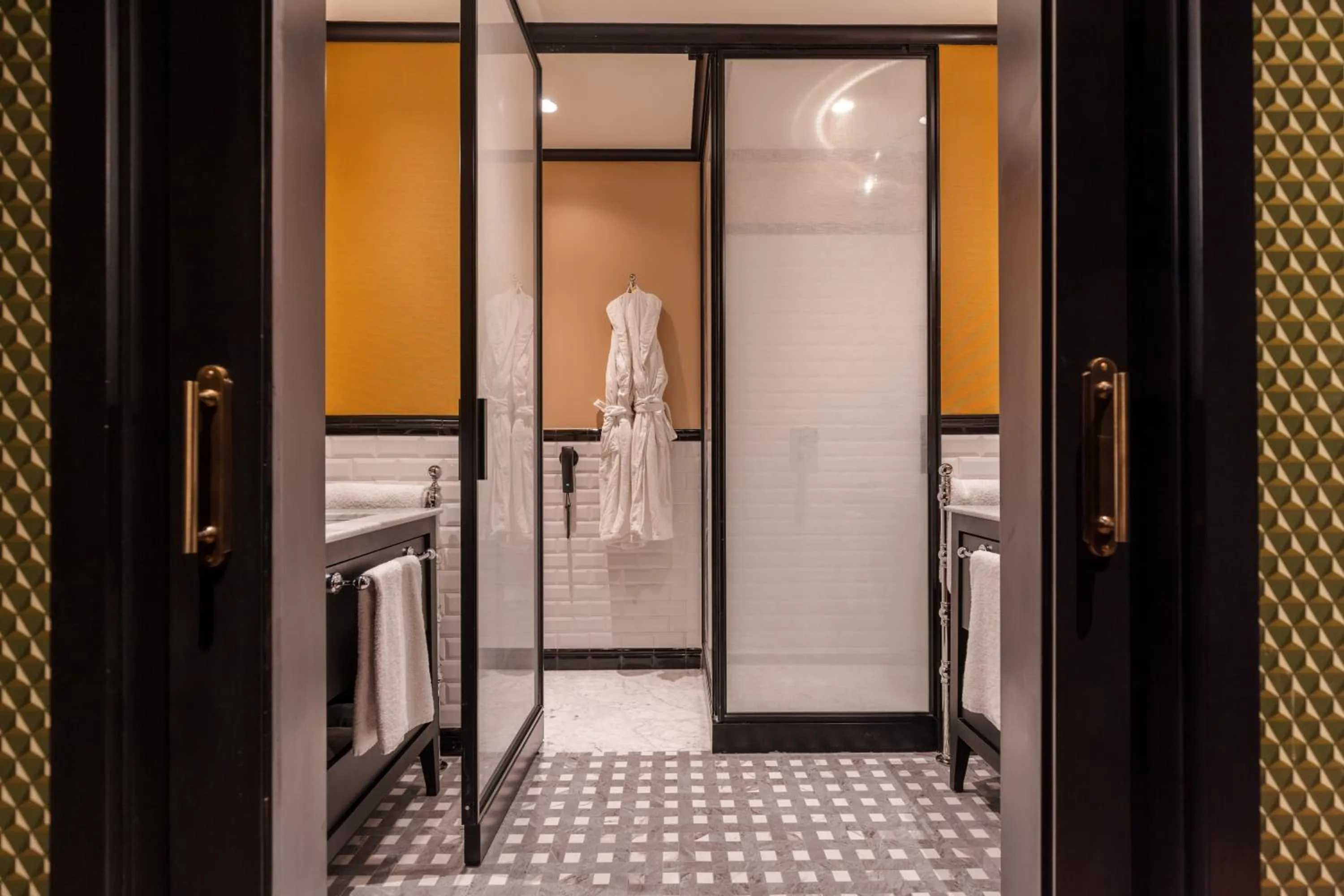 Double Room with Balcony in Valverde Lisboa Hotel & Garden - Relais & Chateaux