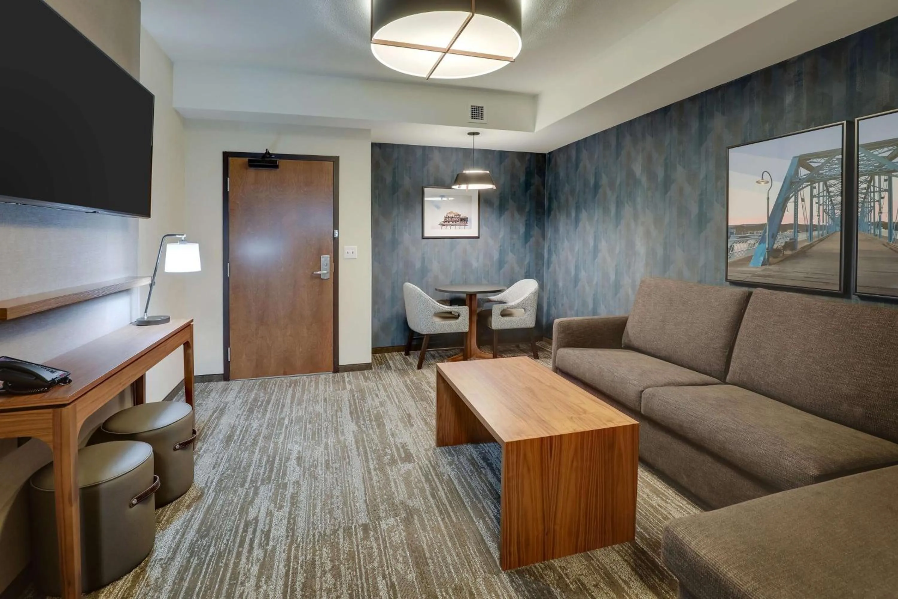 King Suite with Sofa Bed - Accessible, Roll-in Shower in Drury Plaza Hotel Chattanooga Hamilton Place