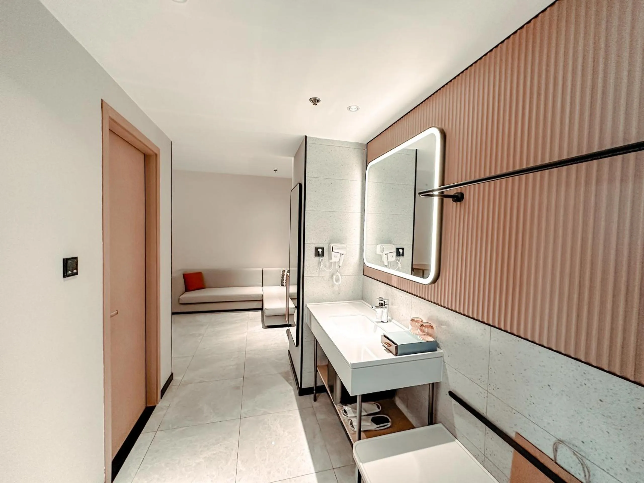 Deluxe Suite in CitiGo HOTEL