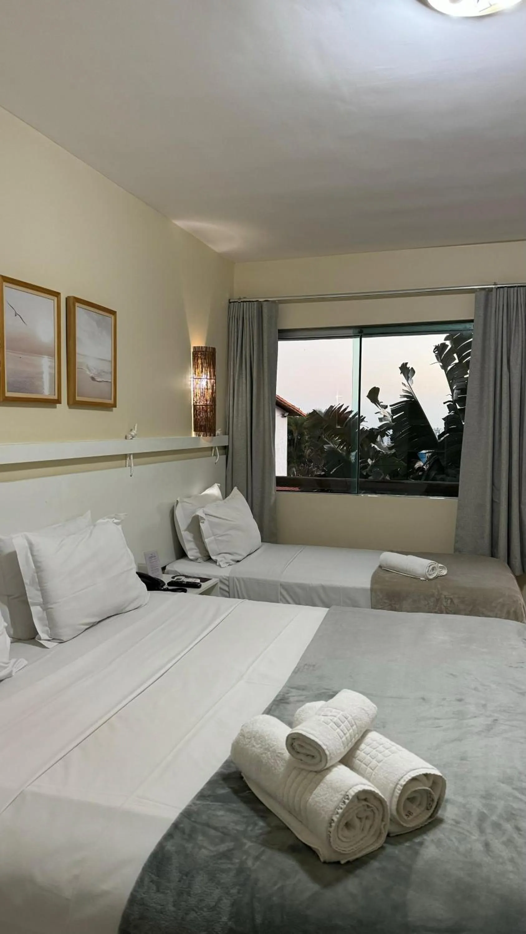 Superior Triple Room in Hotel Brisa da Costa