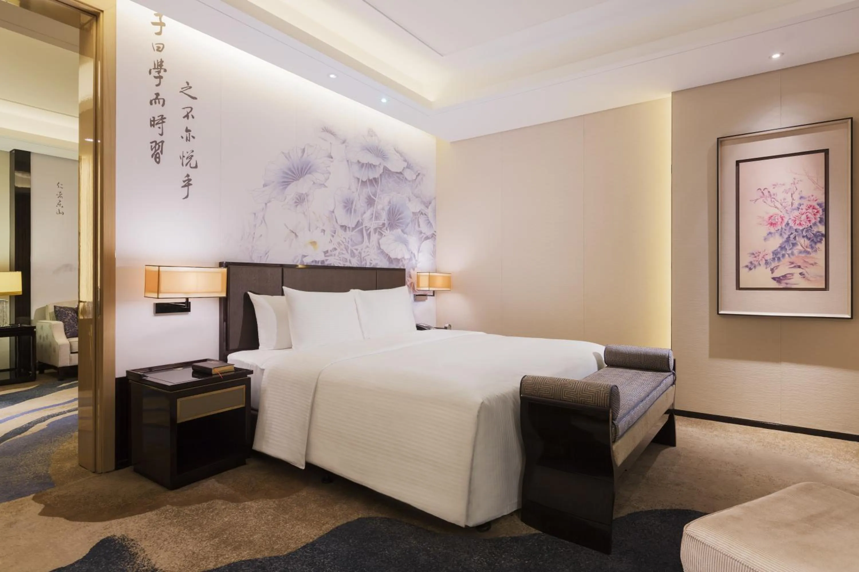 Deluxe Suite in Wanda Realm Jining