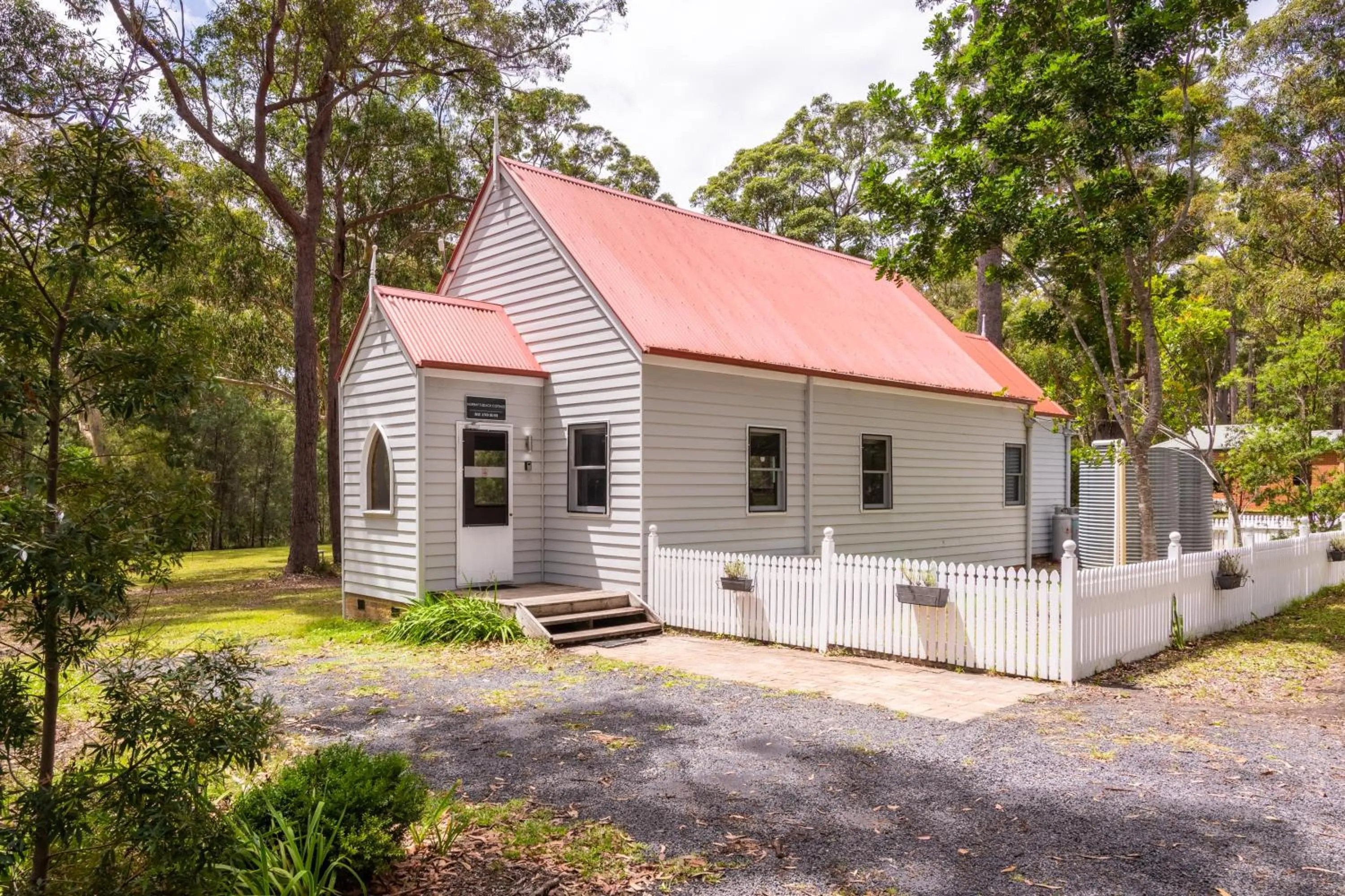 Deluxe Cottage - Murray's in Bay and Bush Jervis Bay - Nature Retreat