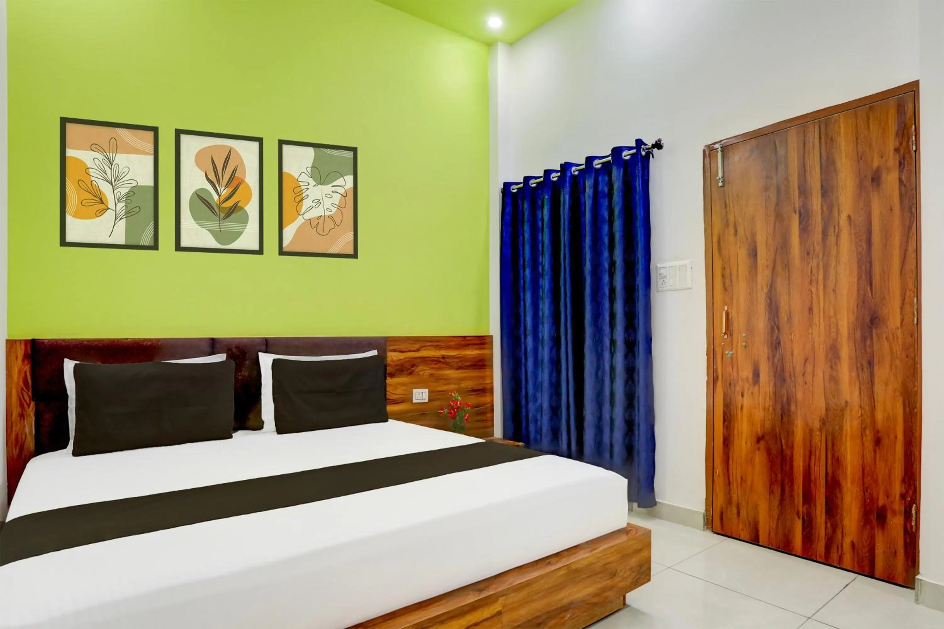 Hotel O Adinath Guest House
