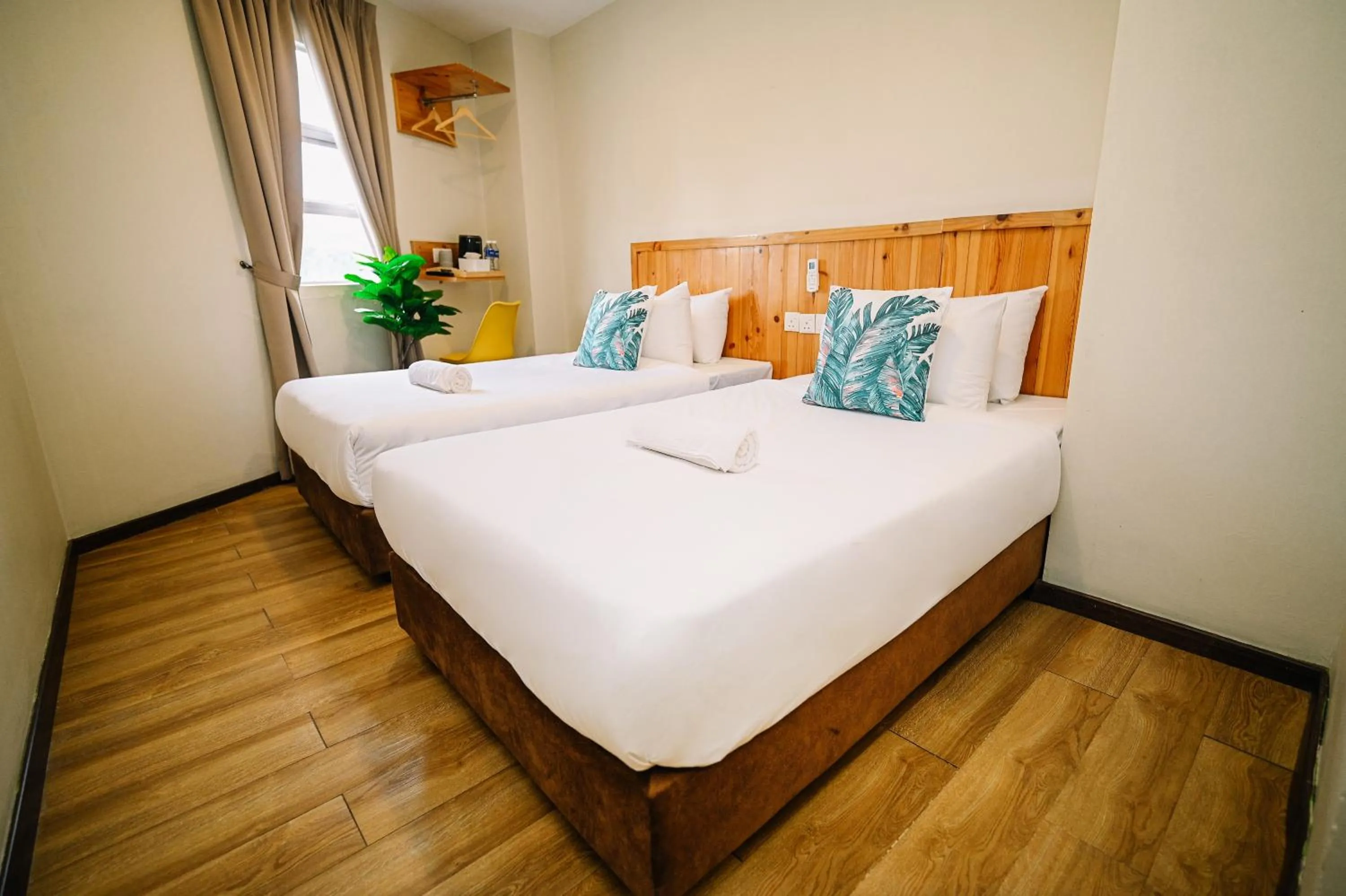 Deluxe Twin Room in Swing & Pillows - Apple Hotel Shah Alam