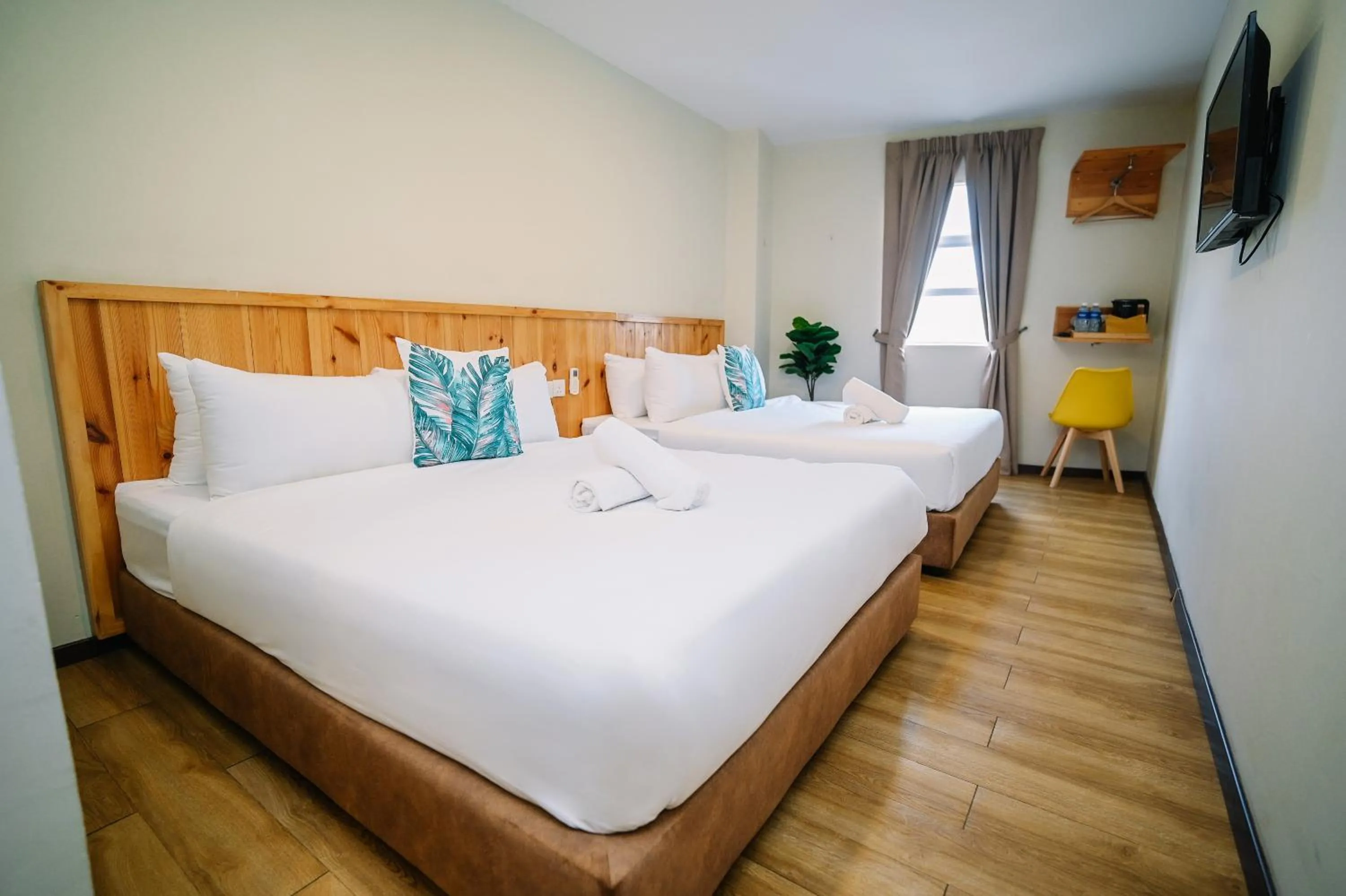 Deluxe Family Room in Swing & Pillows - Apple Hotel Shah Alam