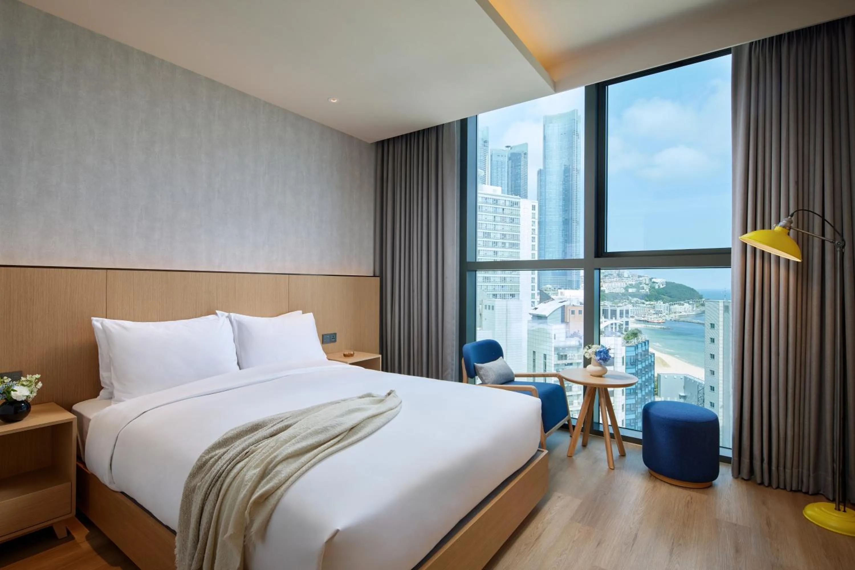 Superior Queen Town Ocean View (10F - 19F) in L7 HAEUNDAE by LOTTE HOTELS