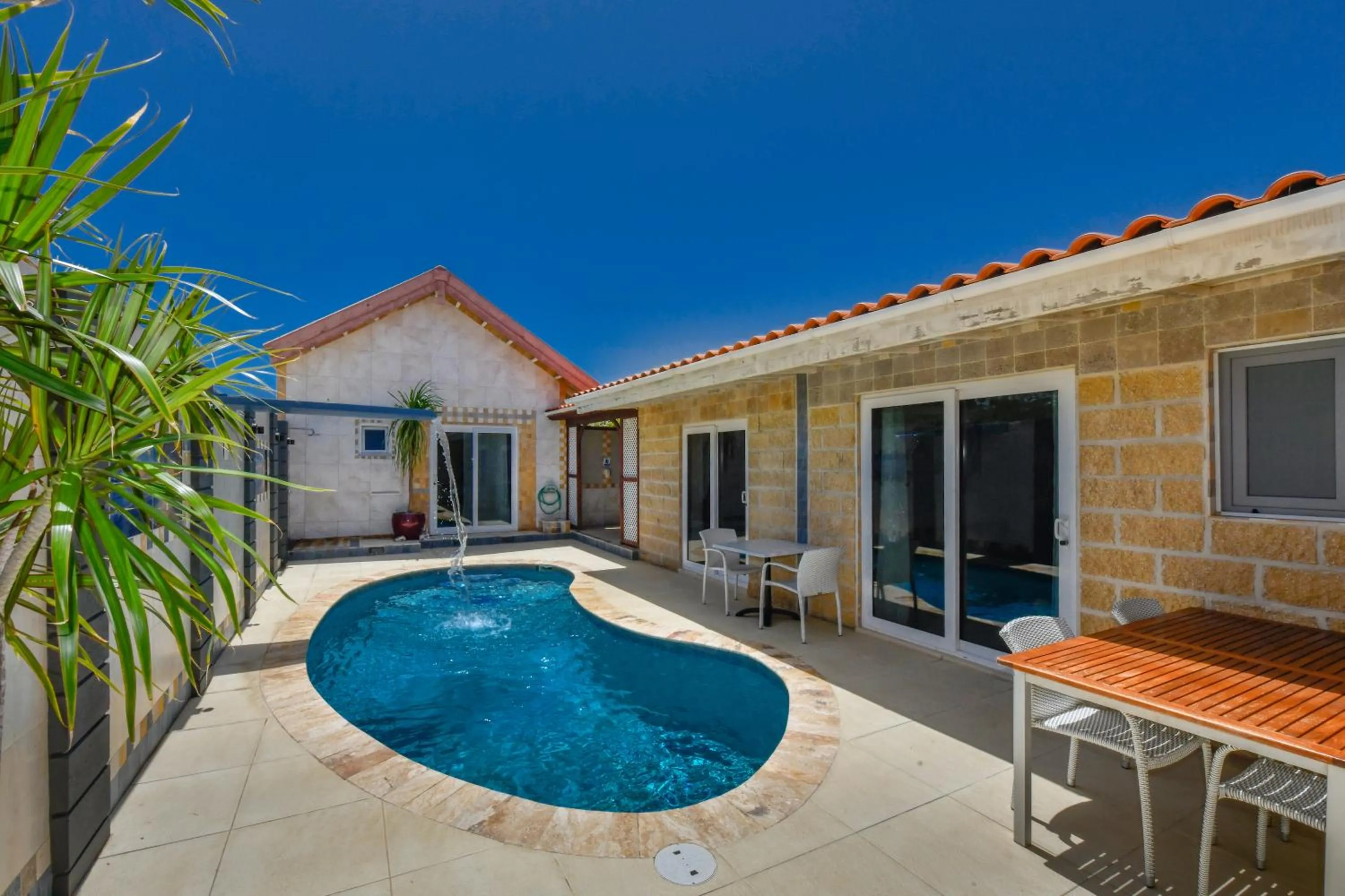 Studio Apartment in Boutique Hotel Swiss Paradise Aruba Villas and Suites