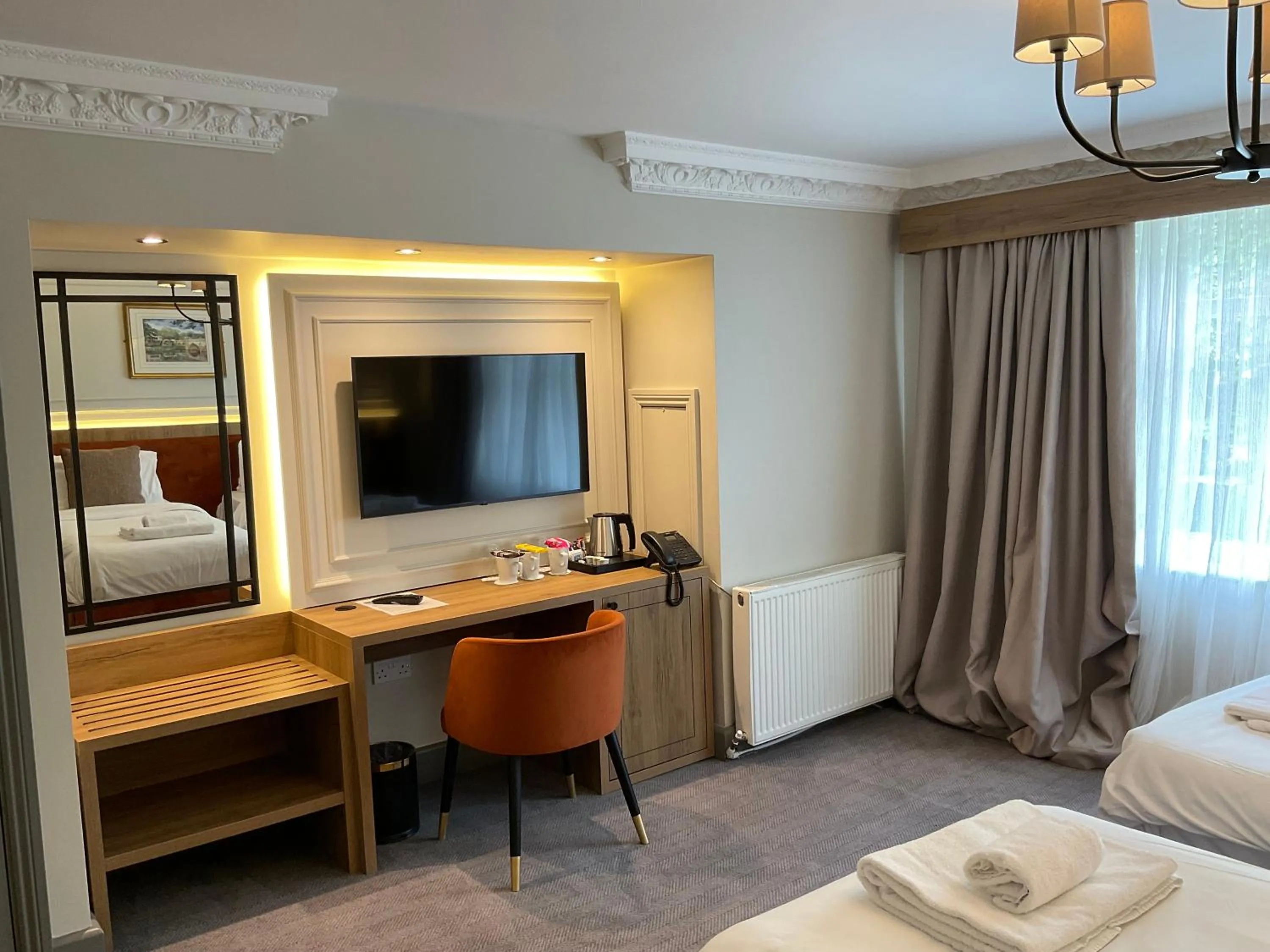 Standard Triple Room in Old Mill Hotel & Lodge