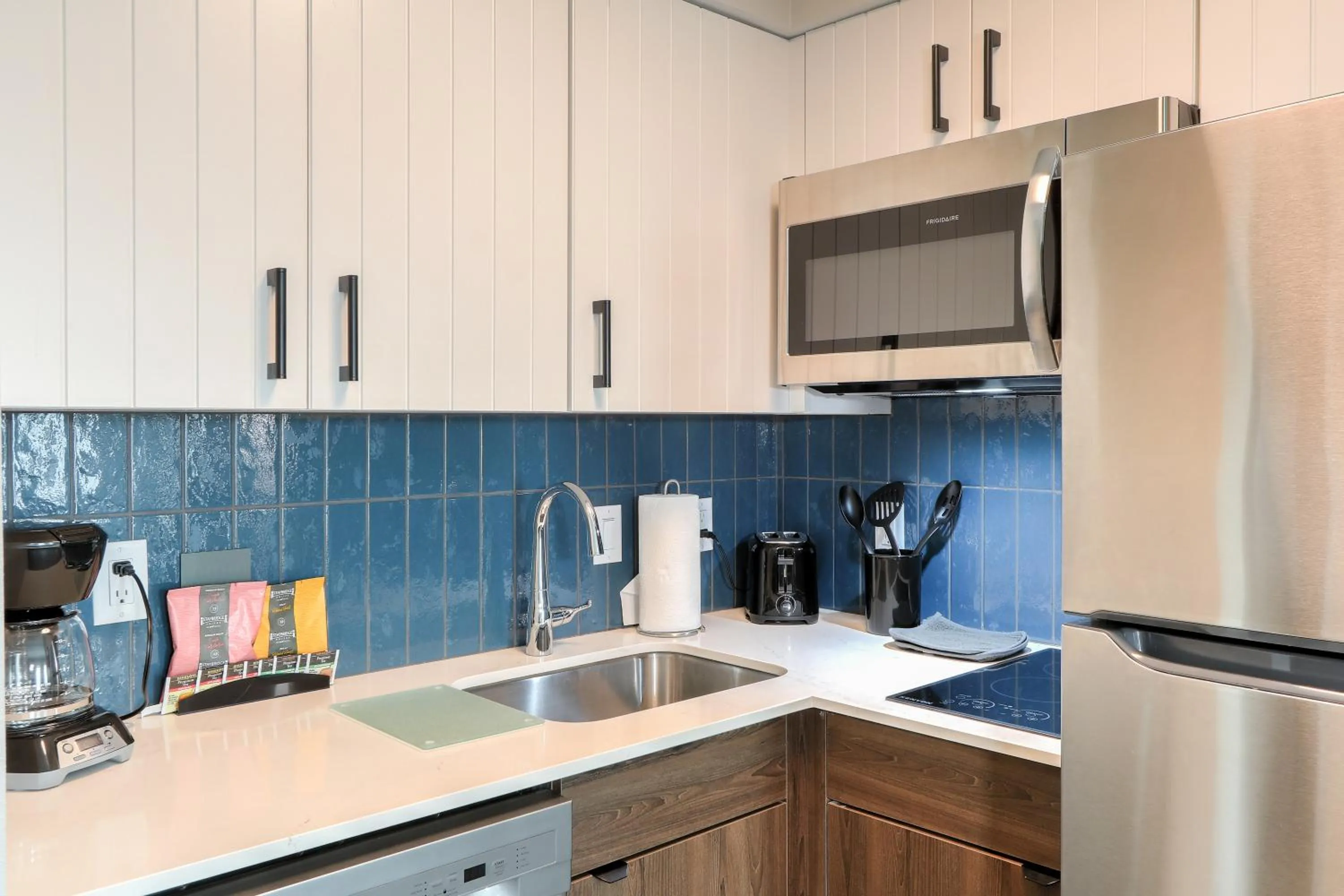 Standard Suite in Staybridge Suites Pigeon Forge - Smoky Mtns by IHG