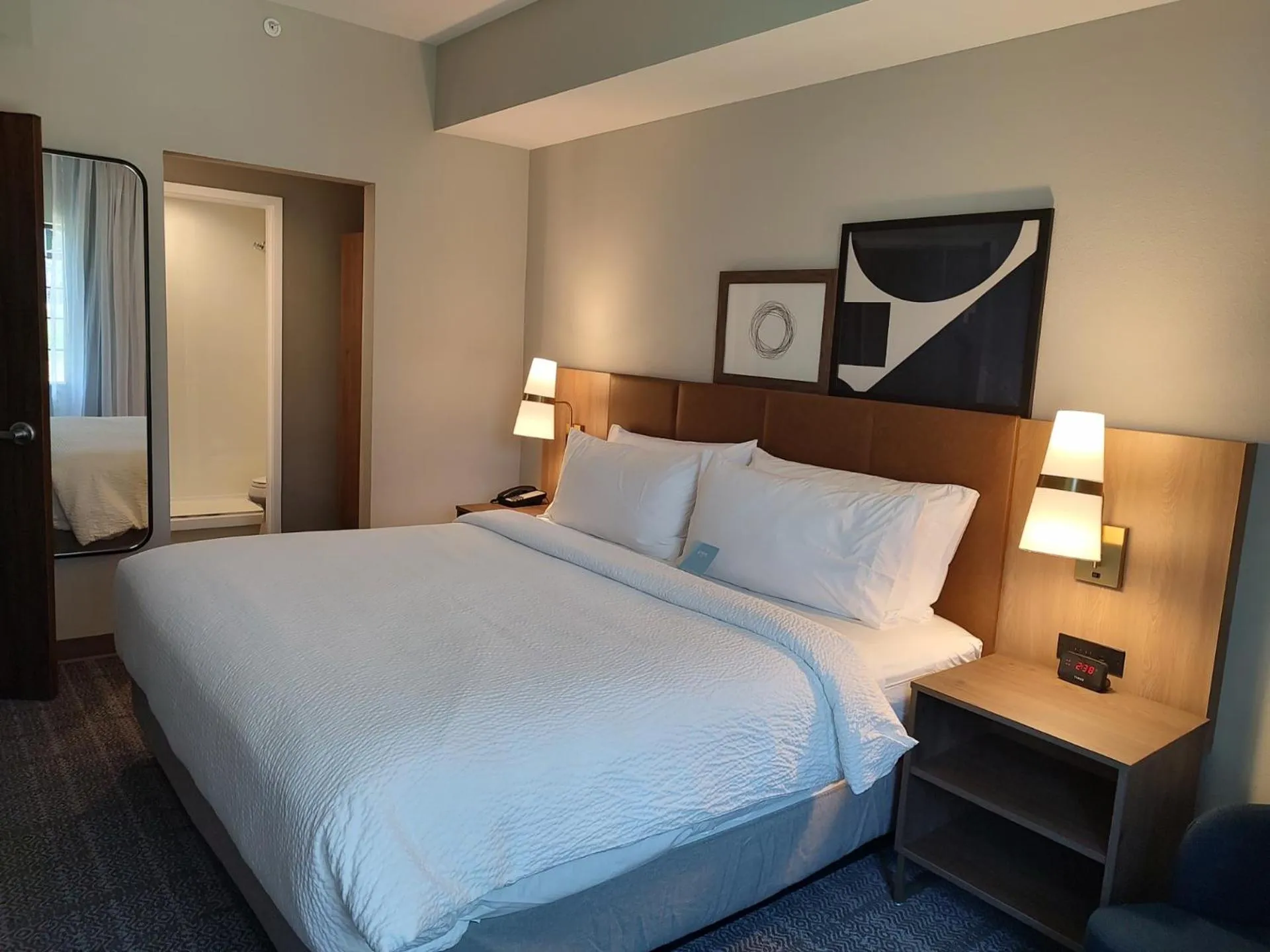 One-Bedroom King Suite in Staybridge Suites Pigeon Forge - Smoky Mtns by IHG