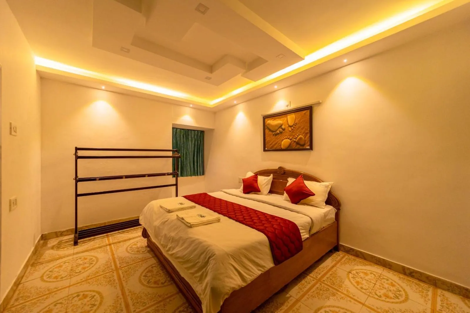 Deluxe Triple Room in Fortune Retreats