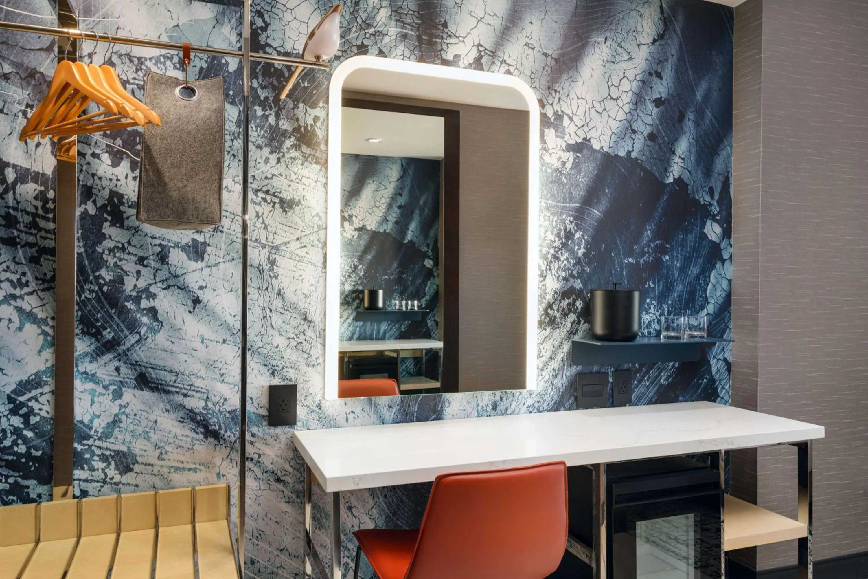 Queen Room with Two Queen Beds and Mobility Accessible Tub in Tempo By Hilton Raleigh Downtown