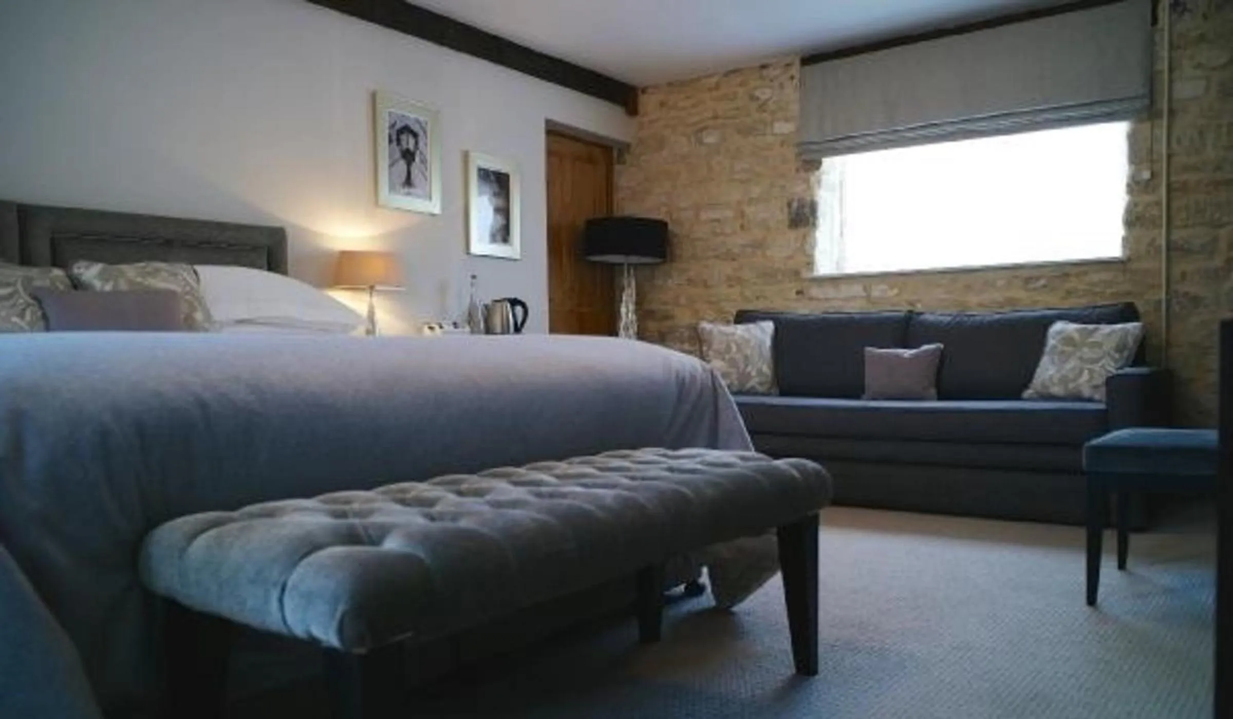 Suite in Widbrook Grange