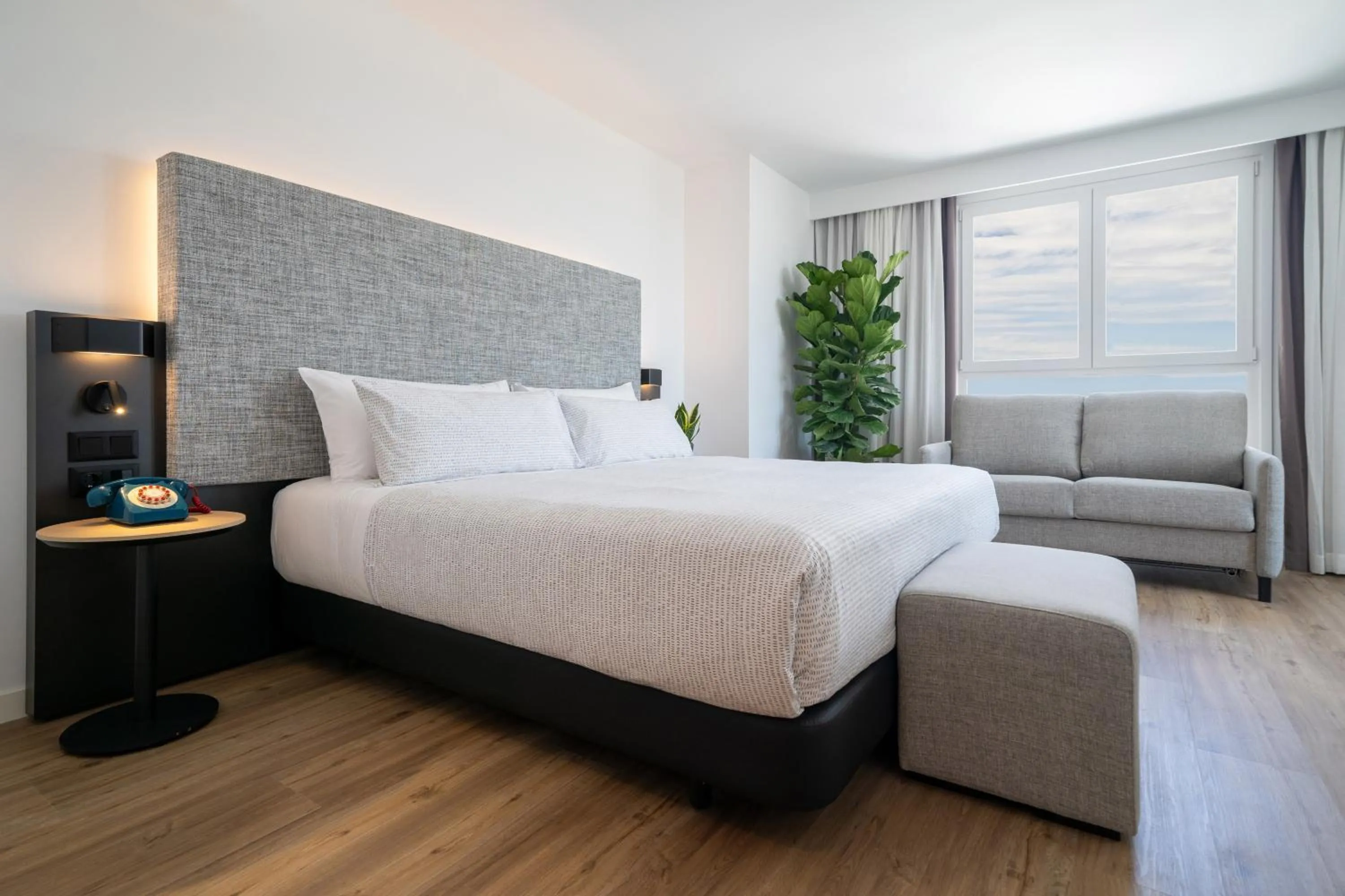 The Loft with Terrace Connecting Rooms in INNSiDE by Meliá Madrid Valdebebas