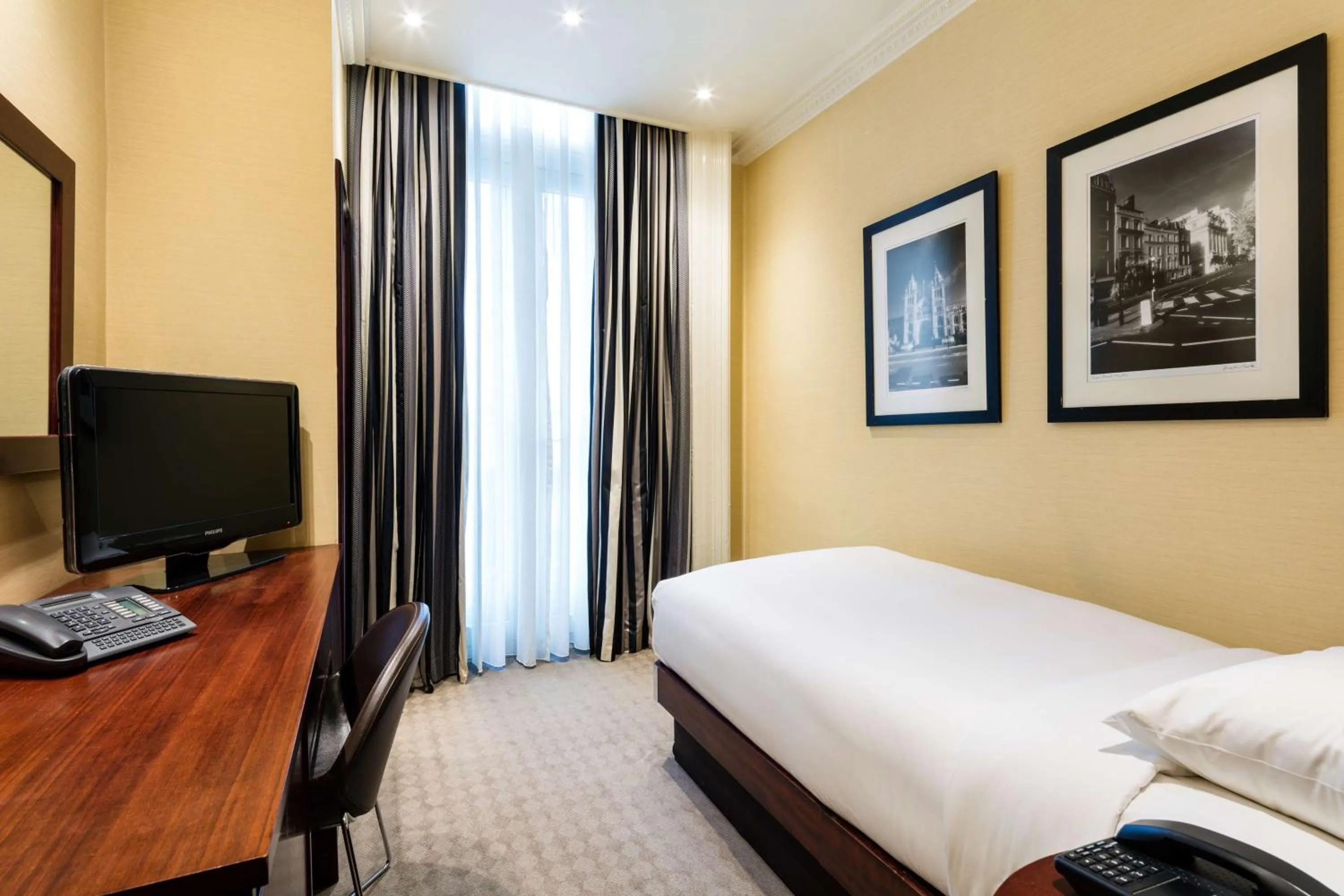 Single Room - single occupancy in Radisson Blu Hotel, London South Kensington