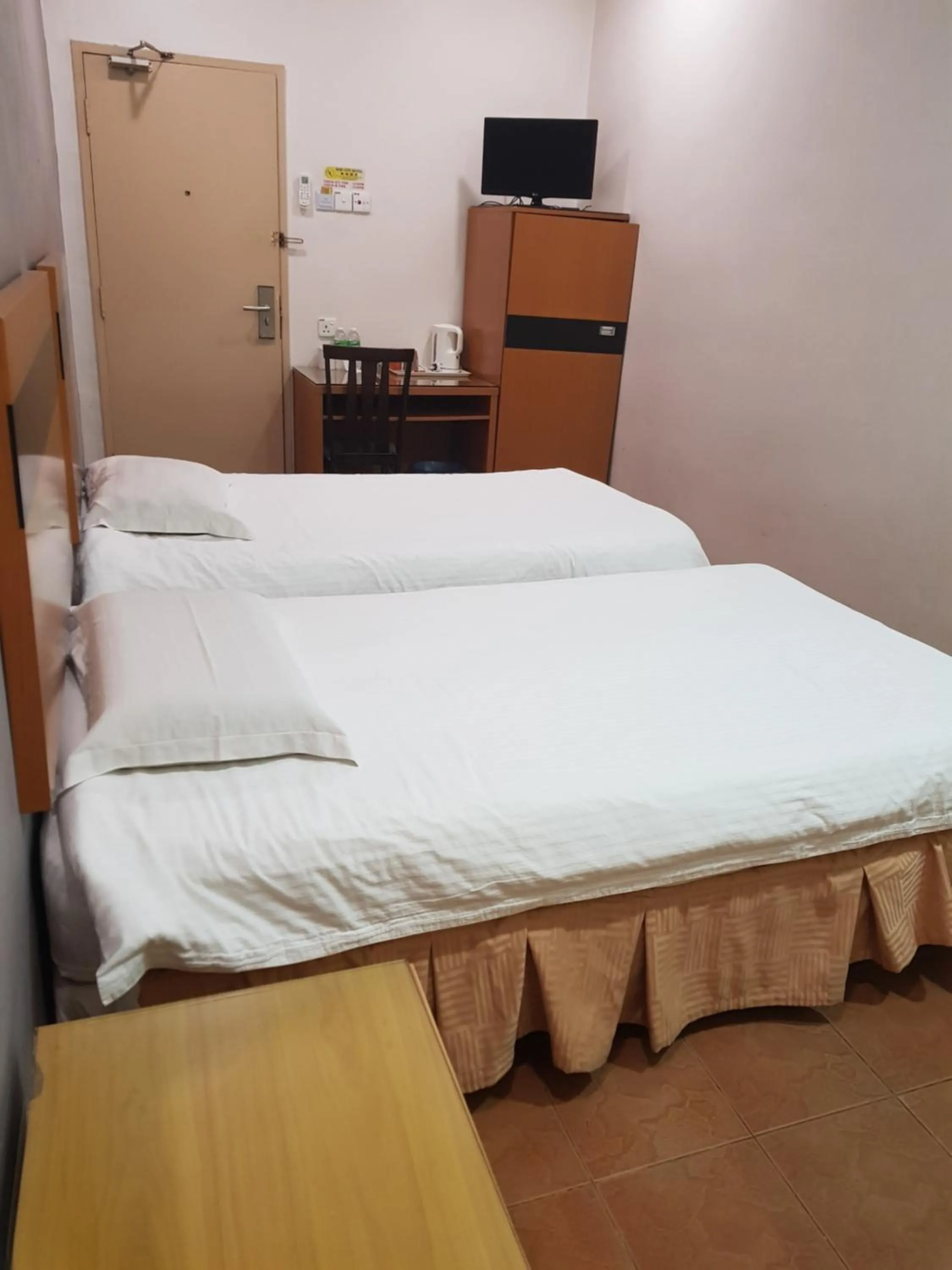 Budget Twin Room in New City Hotel