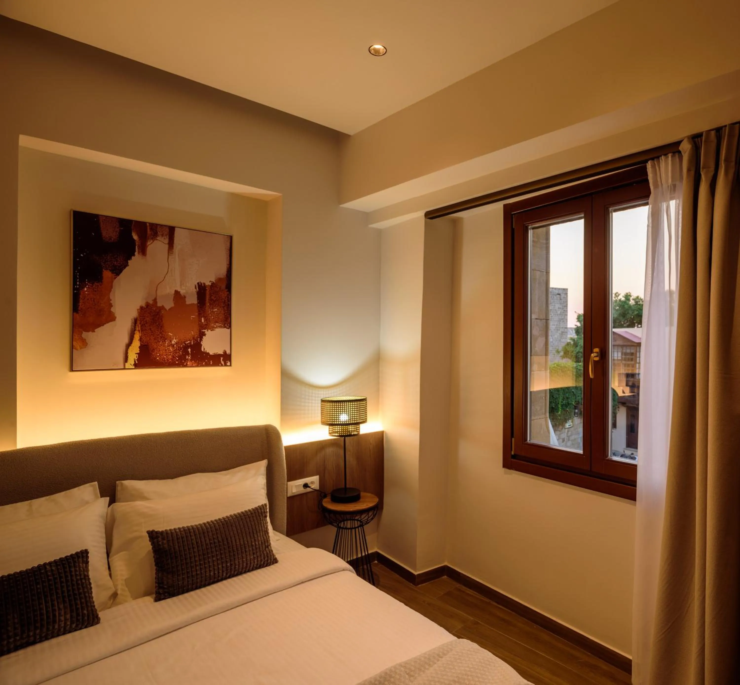 Small Double Room in Arthur Suites in Old Town