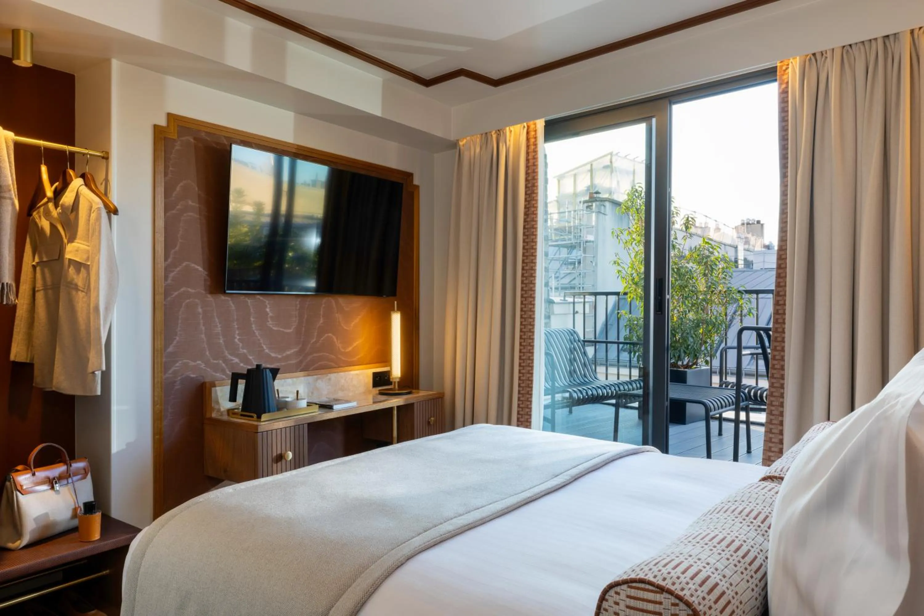 Superior Room with Balcony in Hôtel Filigrane & Spa