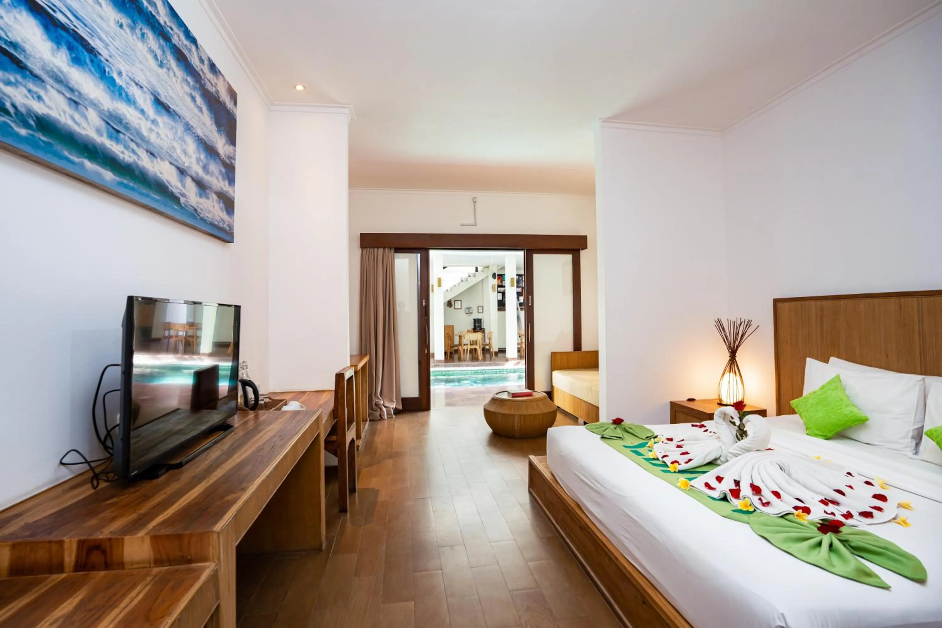 Deluxe Double or Twin Room with Pool Access in Sedasa Lodge