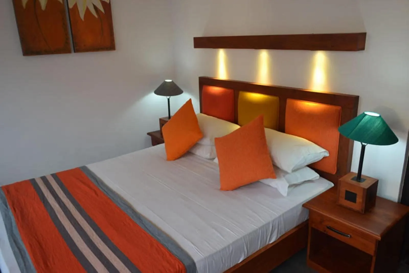 Deluxe Double Room with Balcony and Sea View in Star Beach Guest House