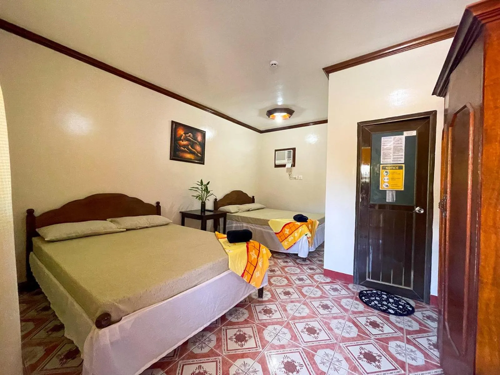 Quadruple Room in Delgados Resort Puerto Galera powered by Cocotel