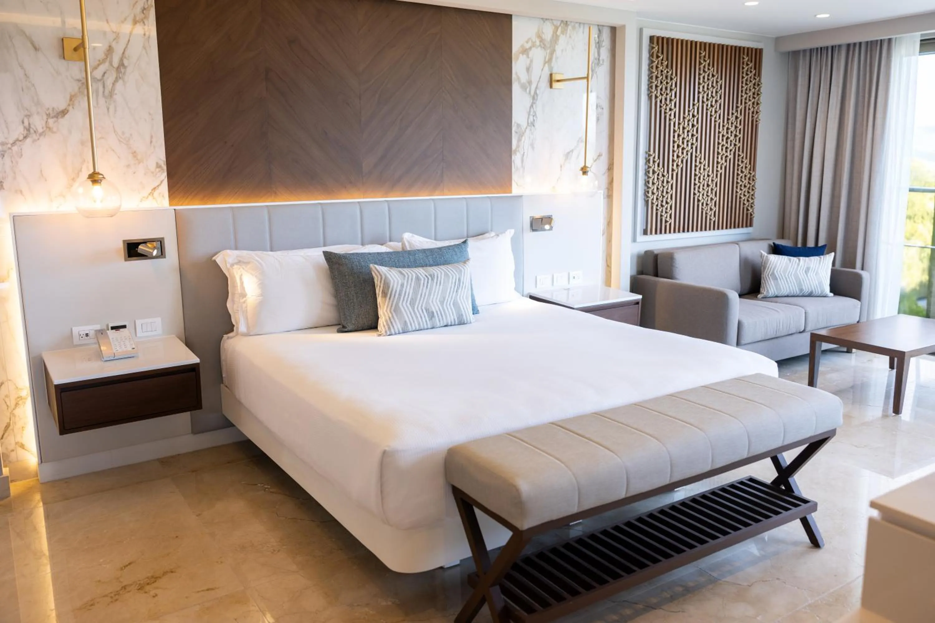Luxury Chairman´s Three Bedroom Suite Ocean Front DC in Royalton Riviera Cancun, An Autograph Collection All-Inclusive Resort & Casino