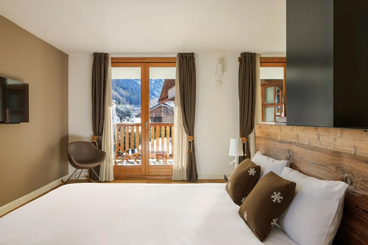 Junior Suite in Montana Lodge & Spa, by R Collection Hotels