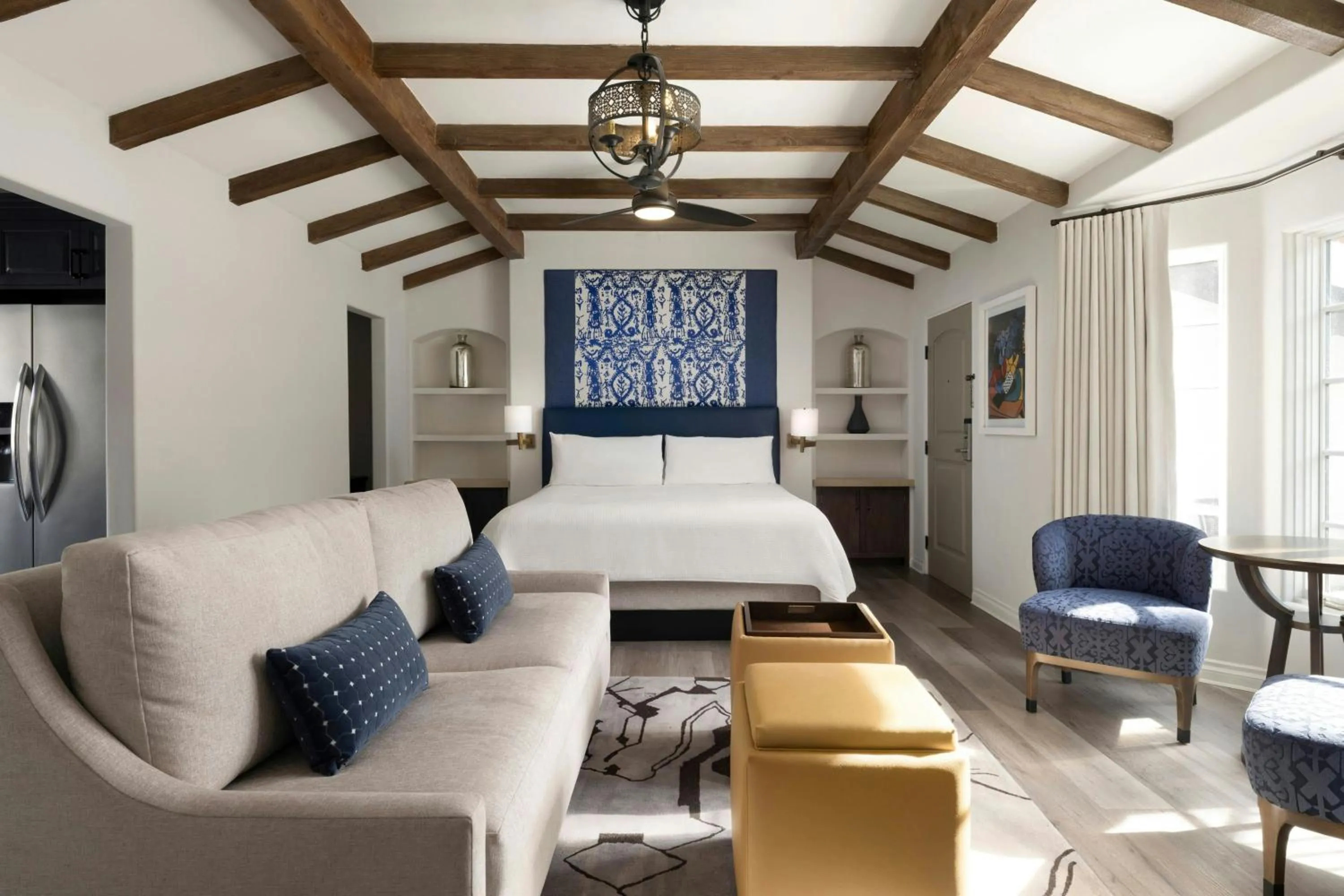 King Suite (No Resort Fees) in Triada Palm Springs, Autograph Collection