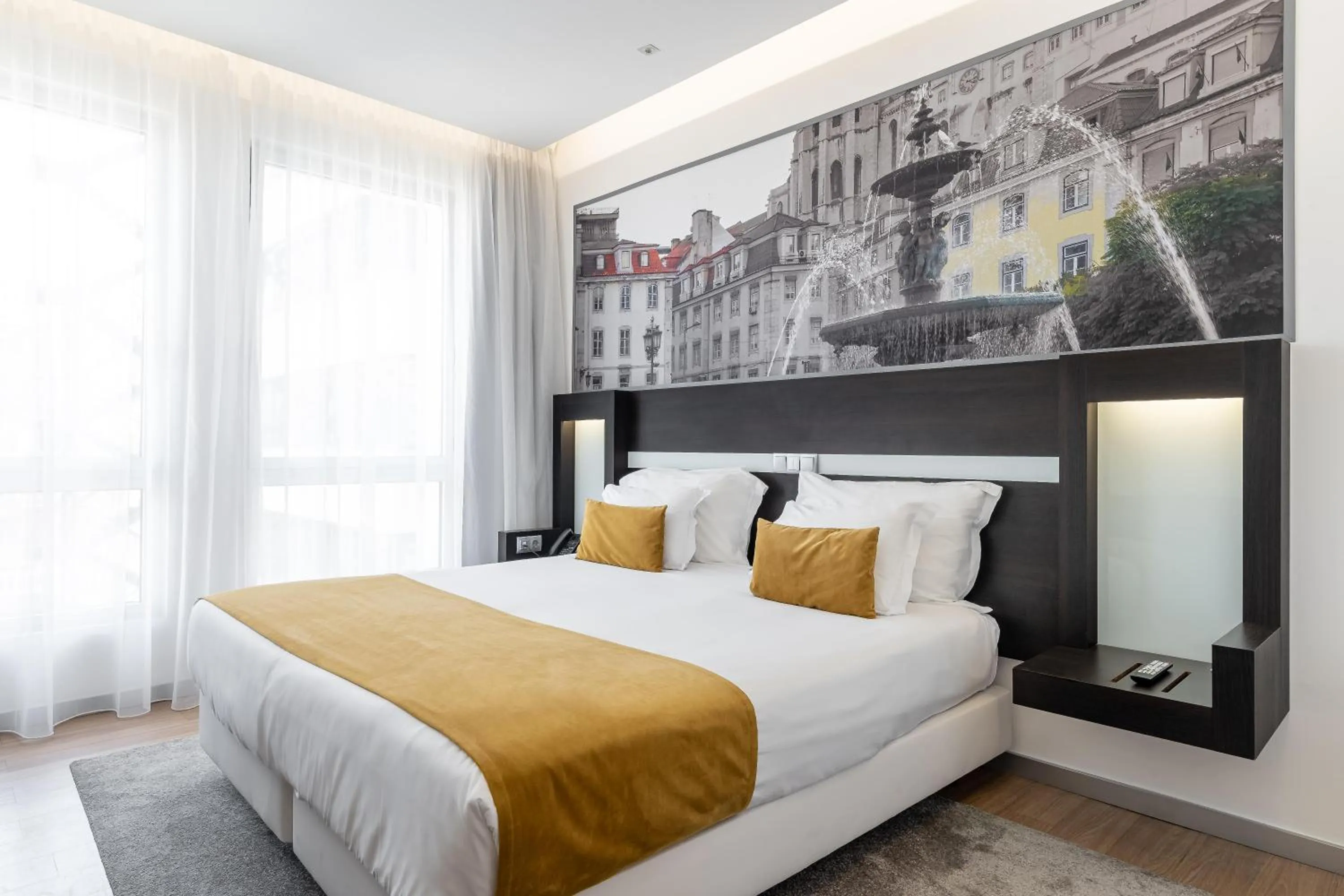 Standard Single Room in Jupiter Lisboa Hotel - Rooftop & Spa