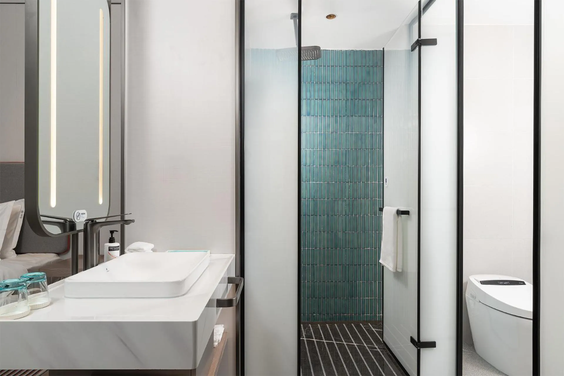 Standard Double Room with Two Double Beds in Holiday Inn Express Shangri-La by IHG