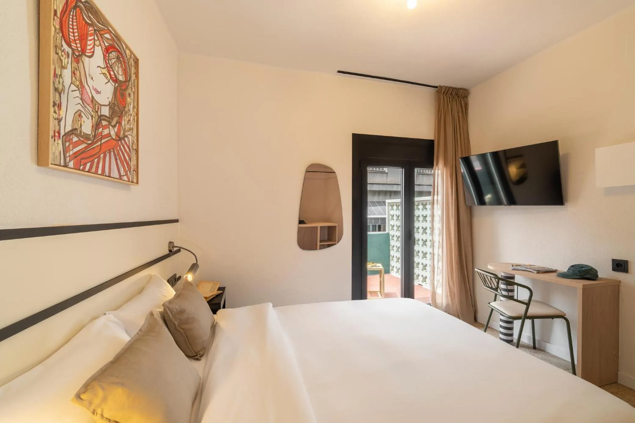 Double Room with Terrace in Hotel Robson - Smart Hotel