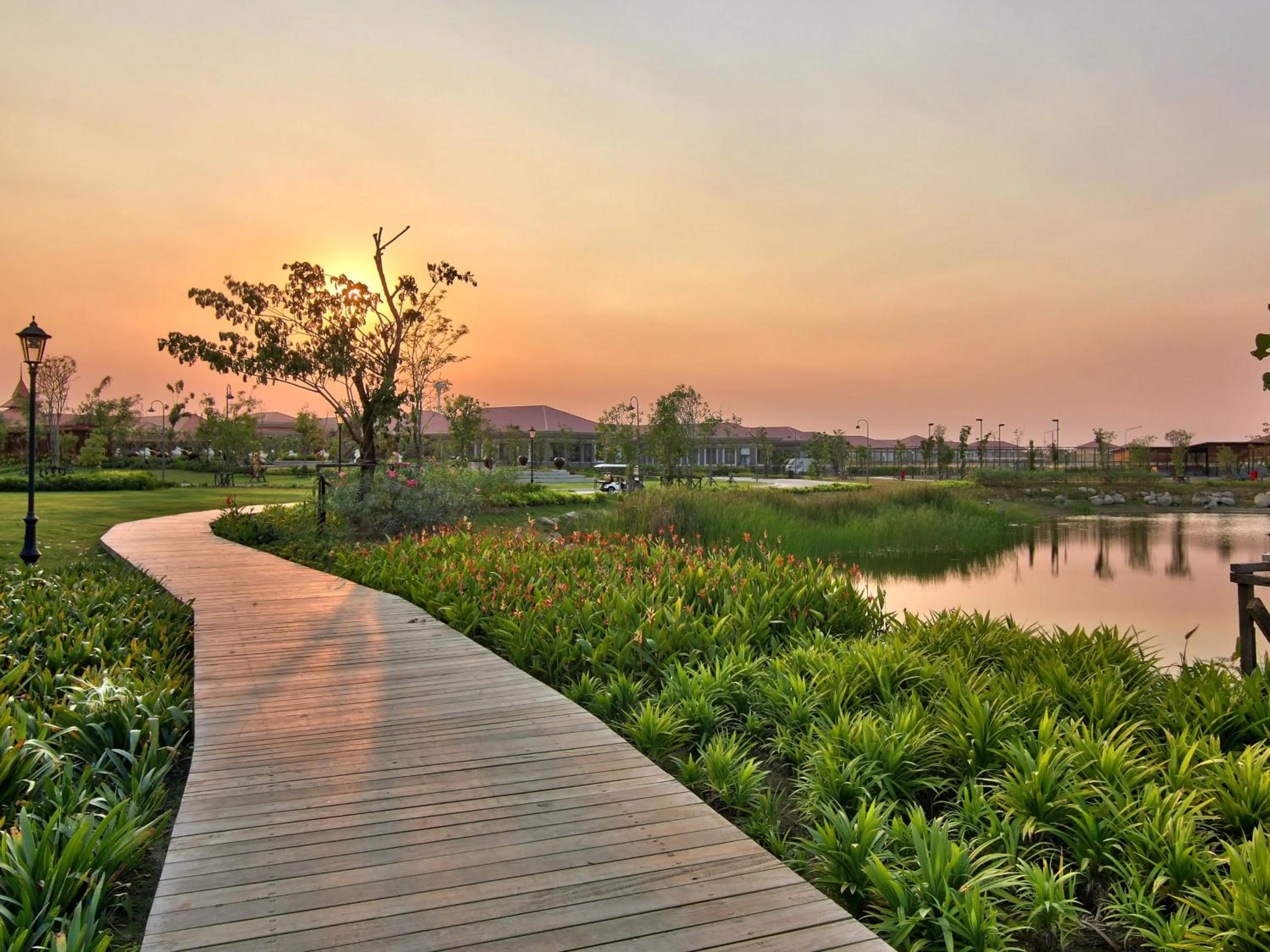 Twin One Bedroom Suite-Lounge Access in Hilton Nay Pyi Taw