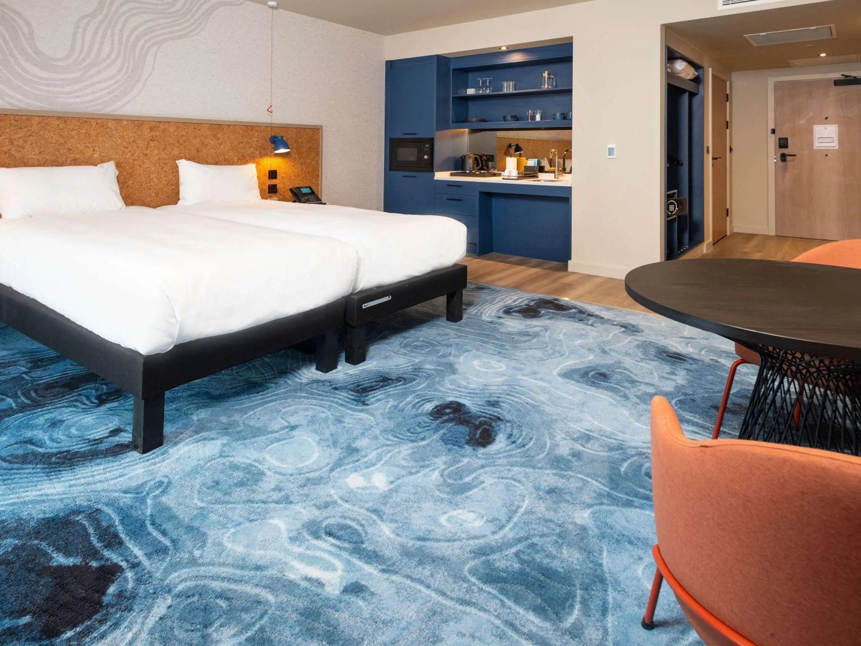 Superior Twin Room with Kitchenette - Mobility Accessible in ibis Styles Burton On Trent