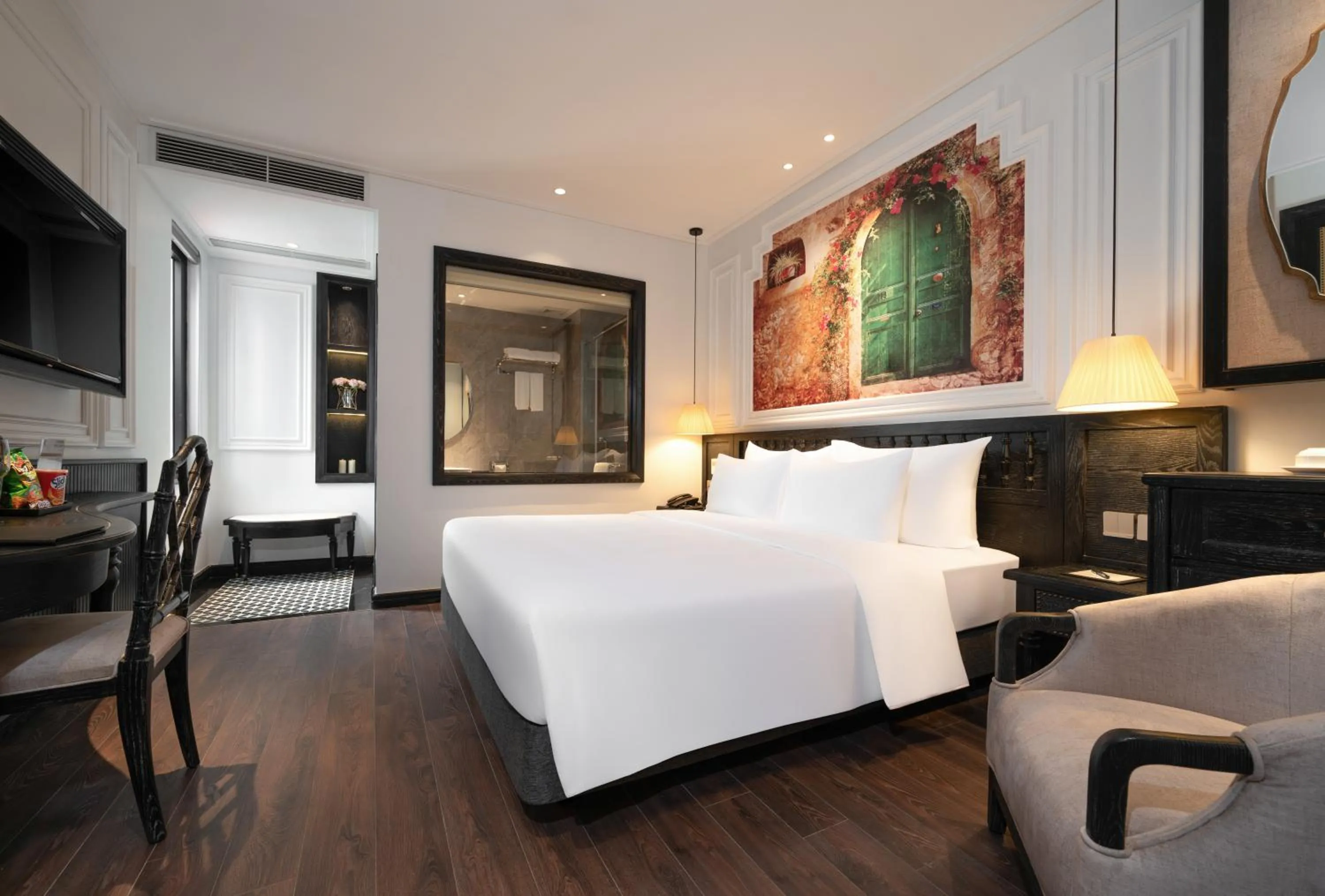 Superior Double Room in Luxe Paradise Premium Hotel Pham Hong Thai