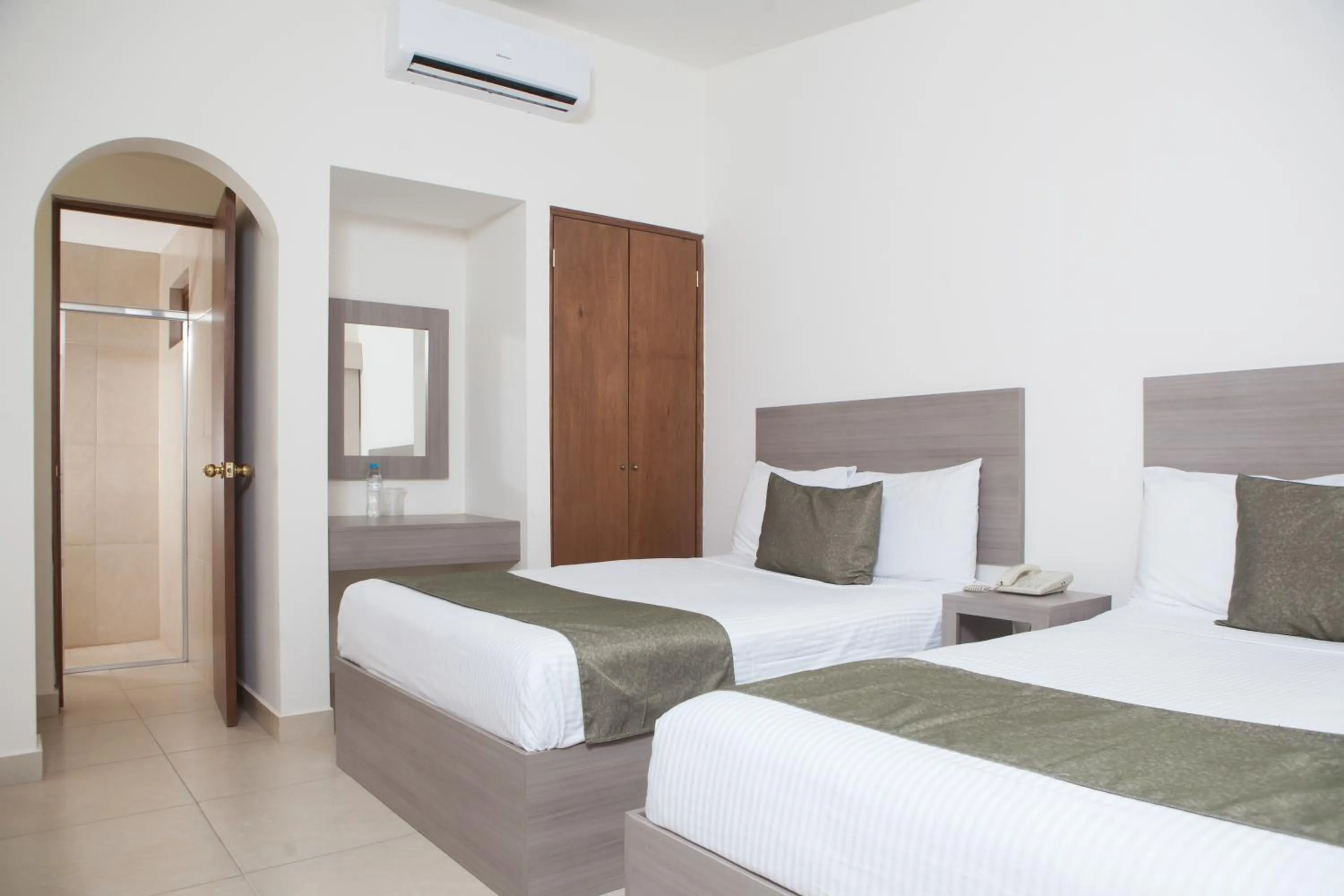 Standard Double Room in Hotel La Riviera