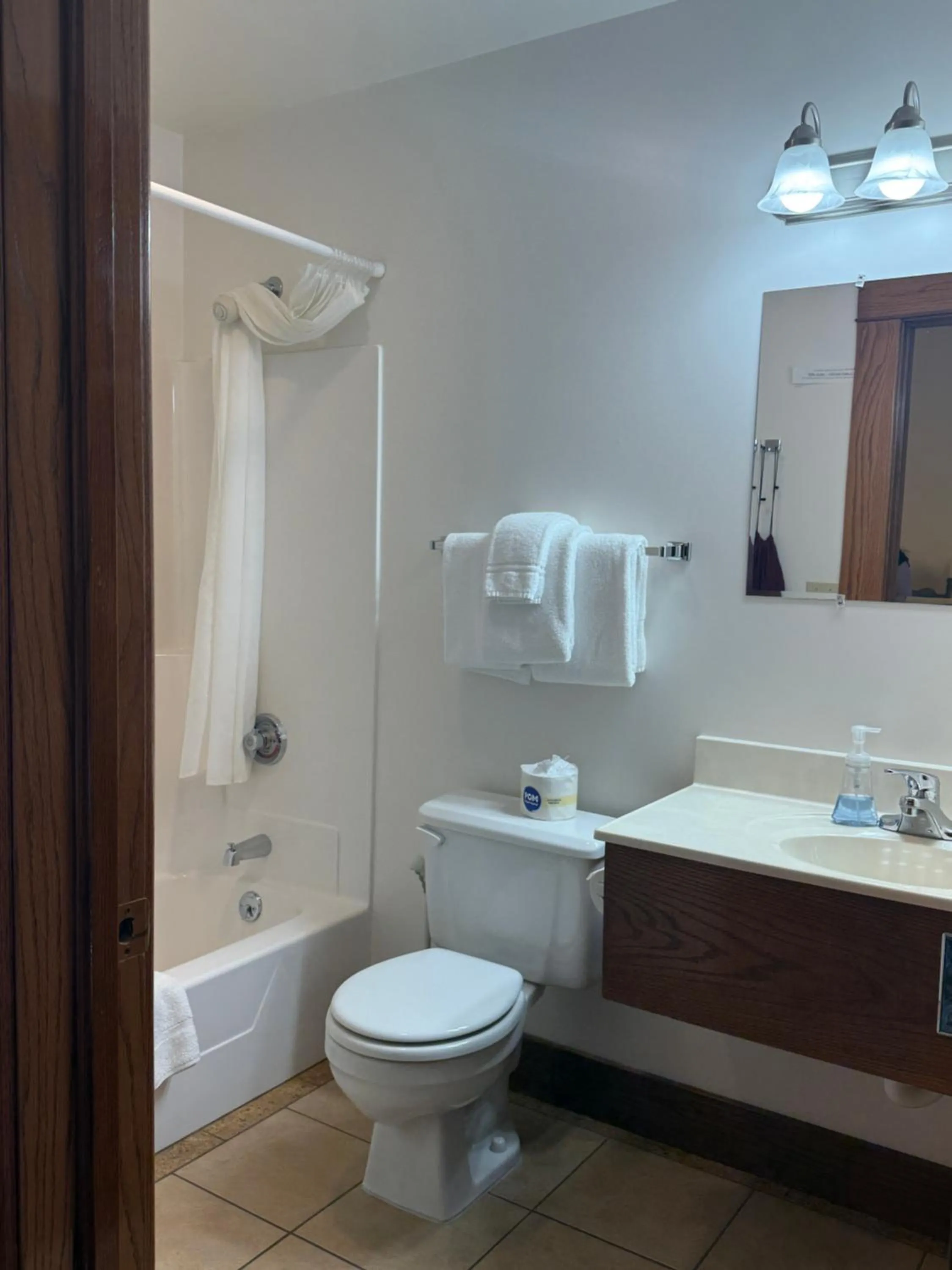 Standard Suite in Town Hall Inn