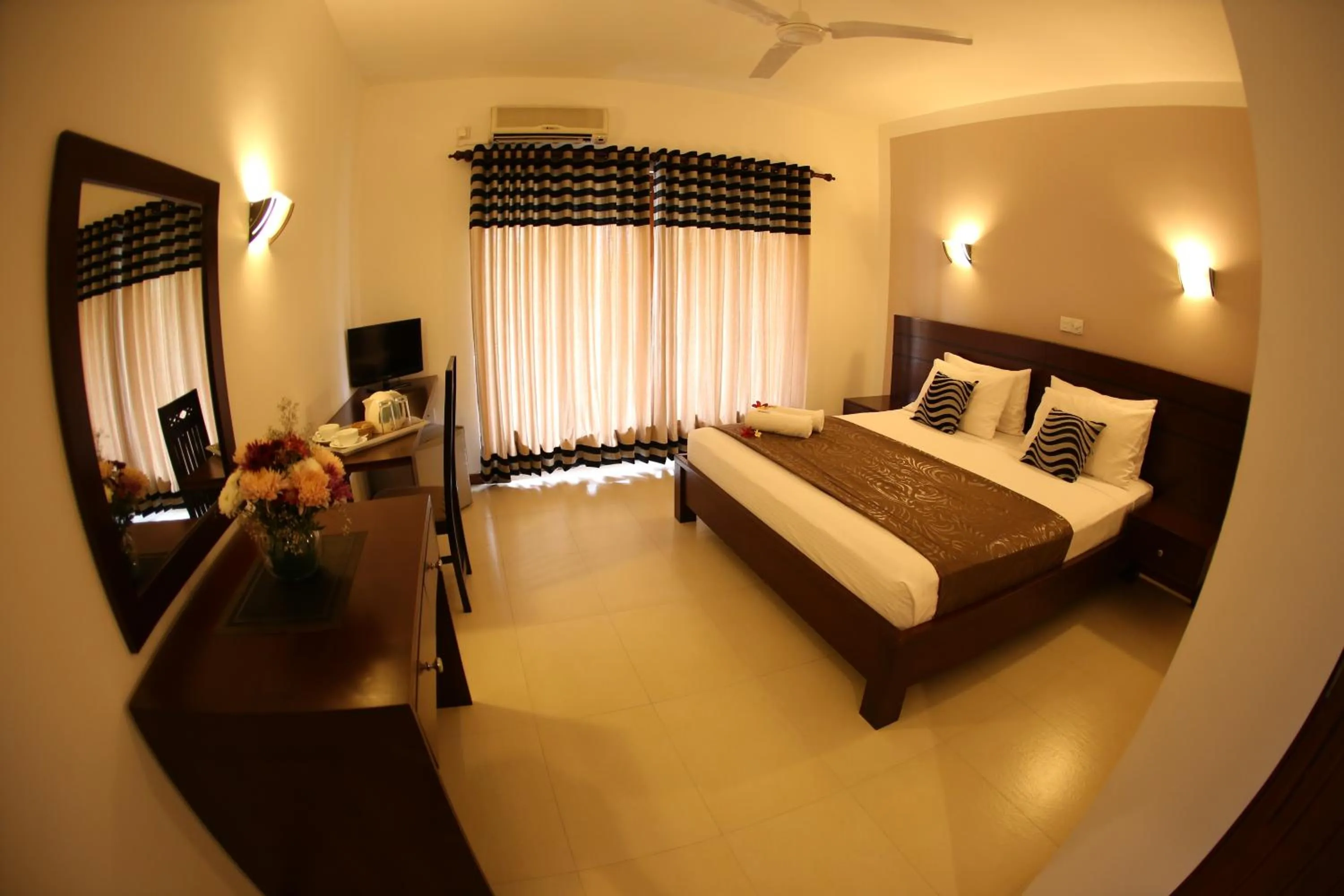 Deluxe Triple Room - single occupancy in Hotel Shanelo