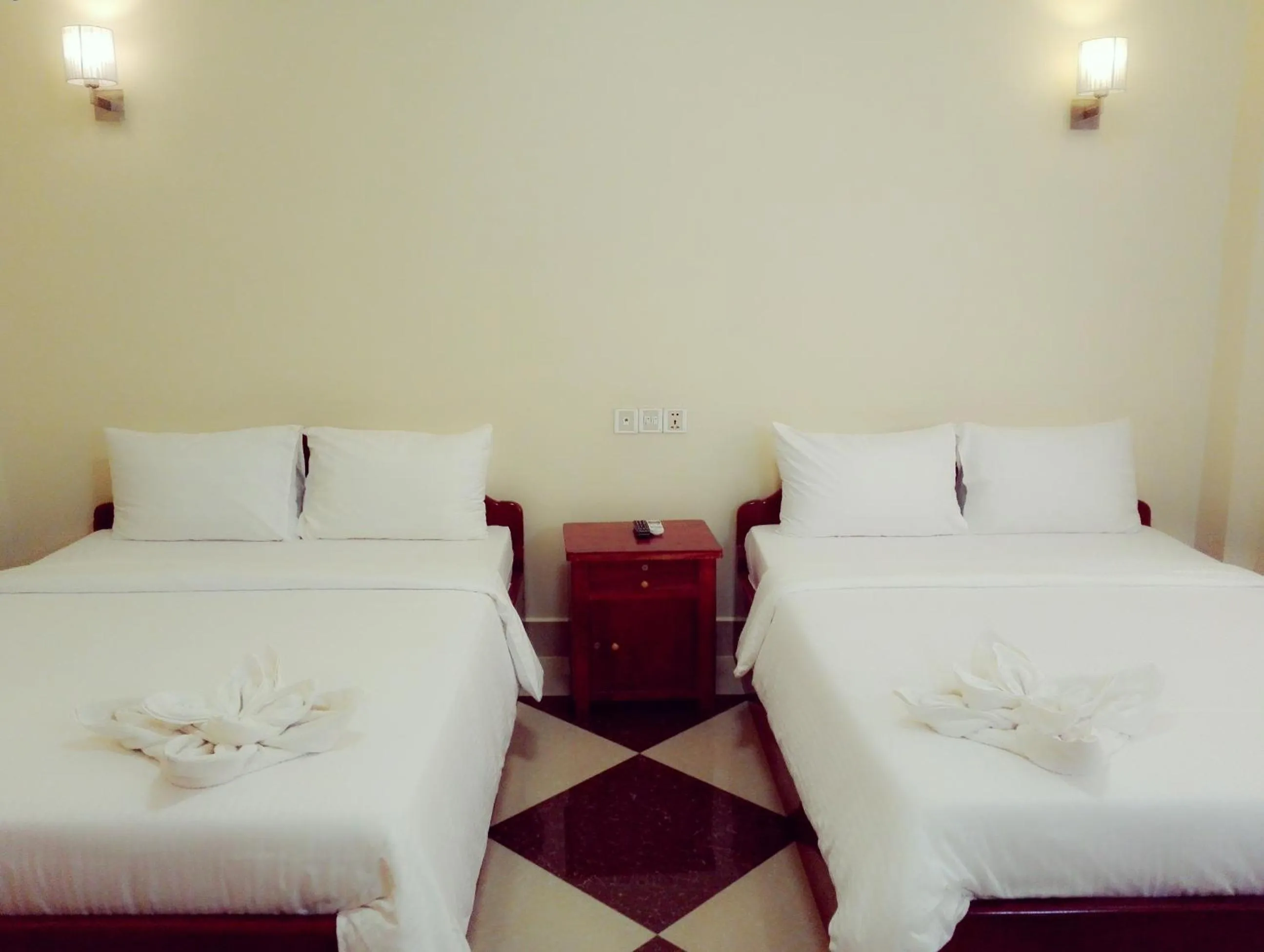 Standard Twin Room in Golden Star Inn