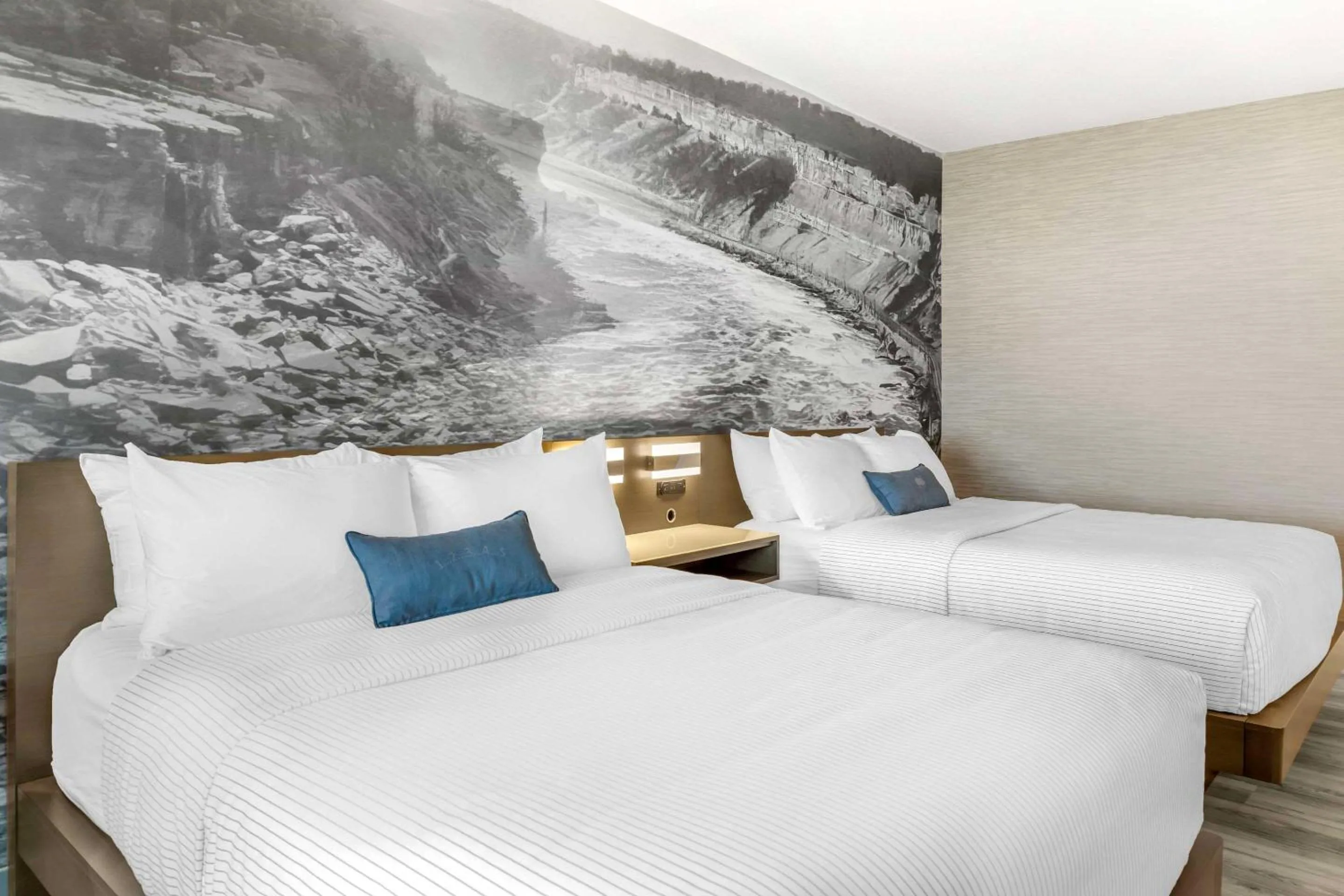 Quadruple Room with Two Queen Beds and Water View - Non Smoking in Cambria Hotel Niagara Falls