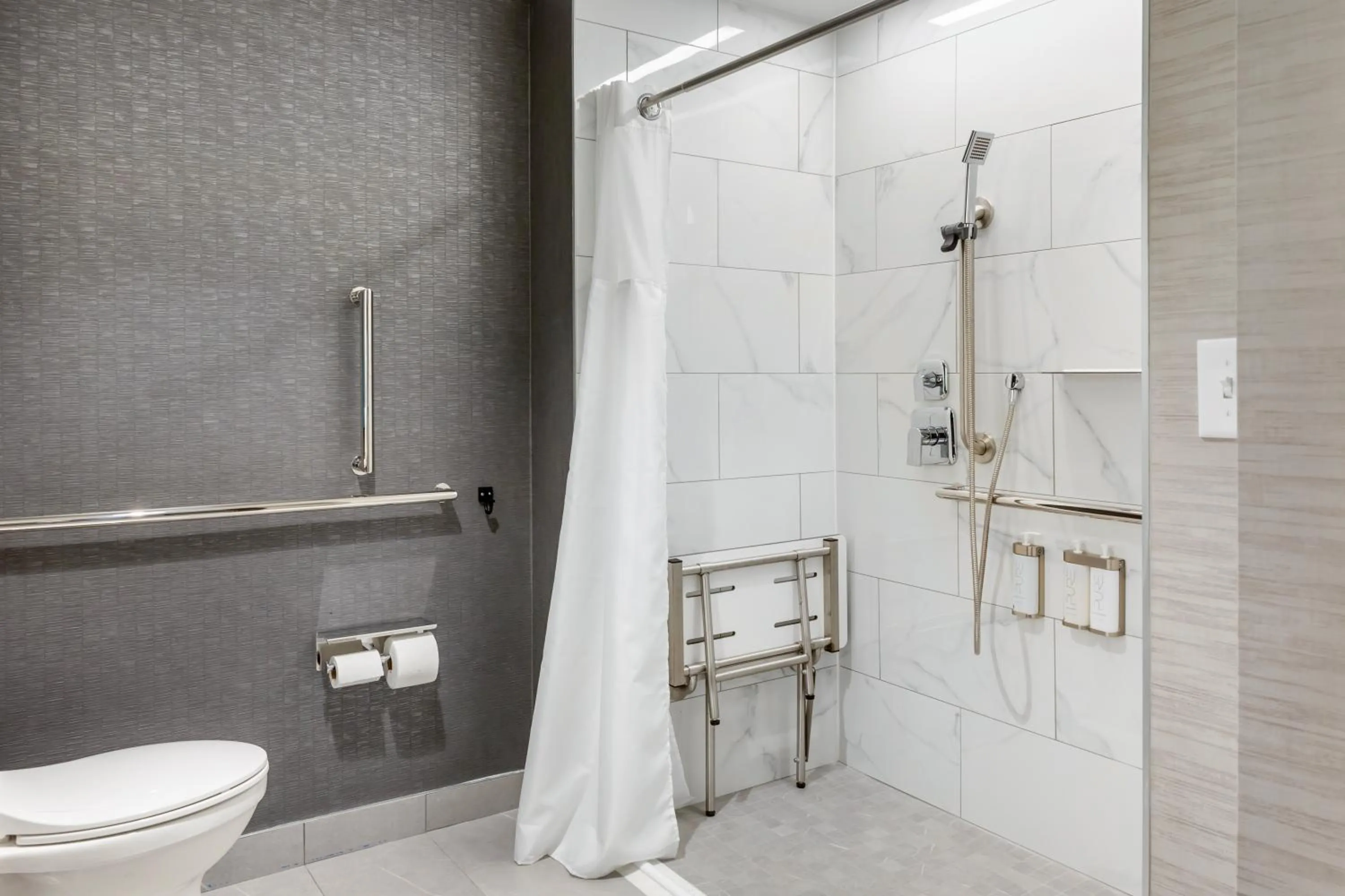 Quadruple Room with Two Queen Beds - Disability Access/Non Smoking in Cambria Hotel Niagara Falls