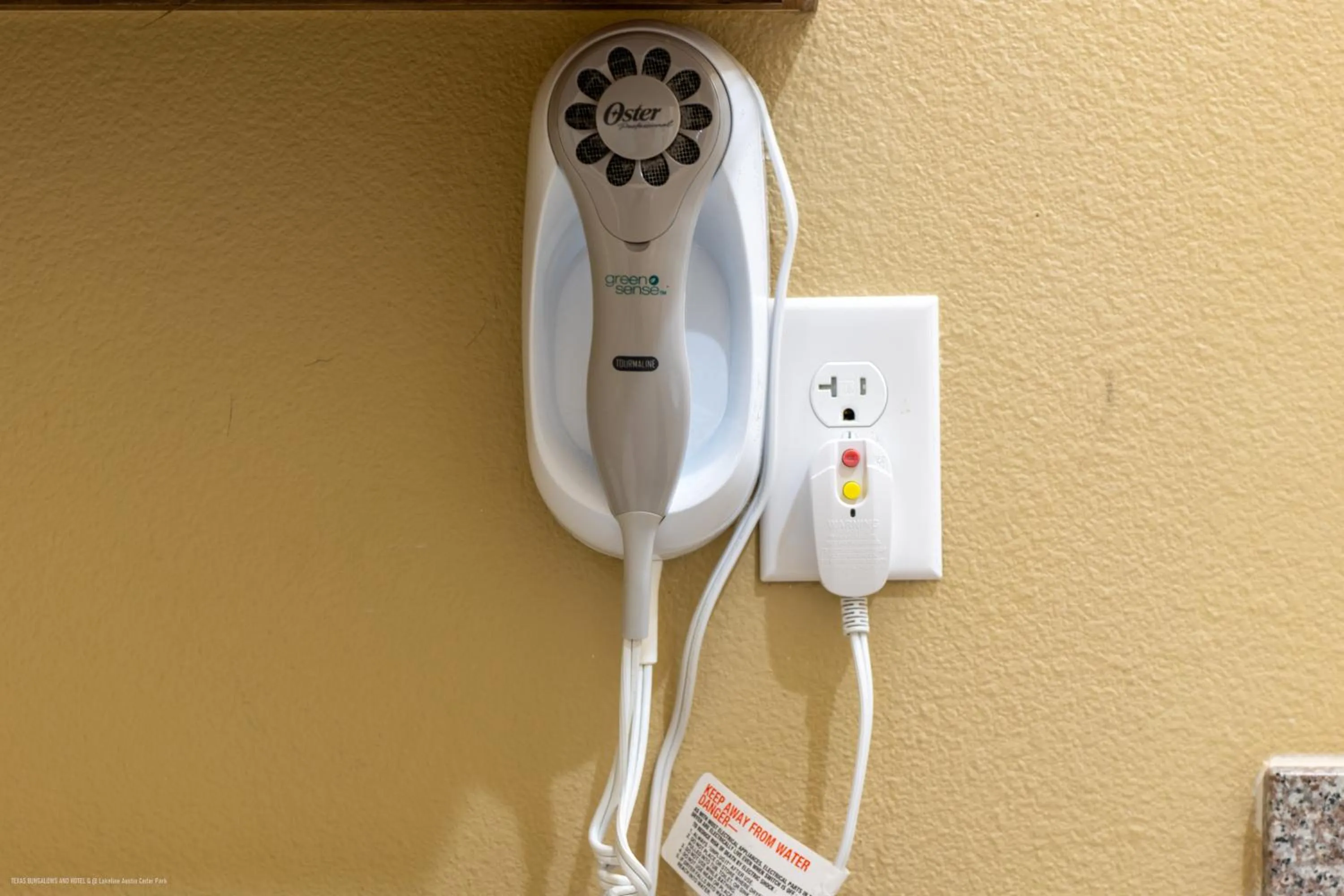 Deluxe King Studio in Texas Bungalows Hotel & Hotel Que at Lakeline Austin Cedar Park