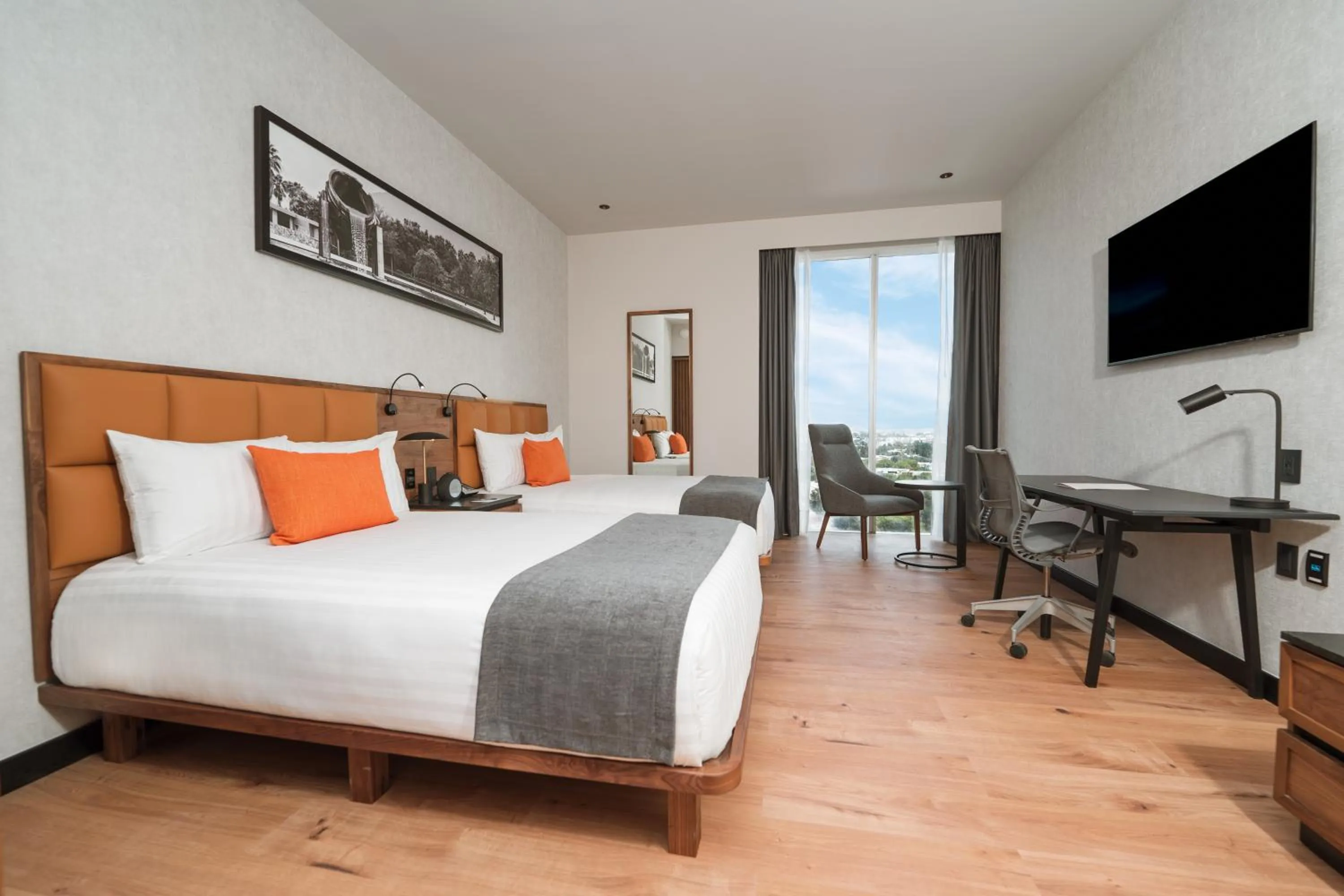 Brisas Business Two Beds in Galeria Plaza Leon