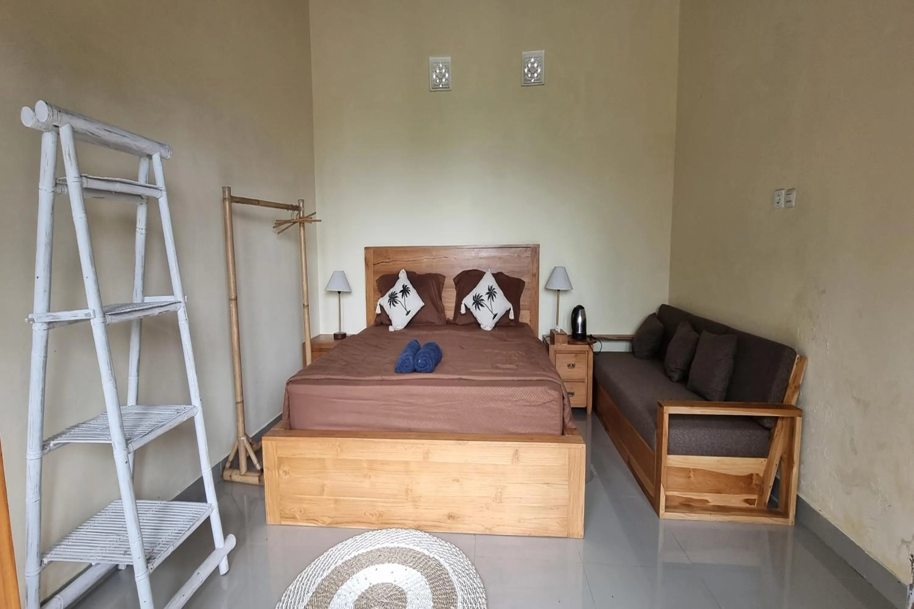 Double Room with Lake View in Onion Garden And Natural Hotspring