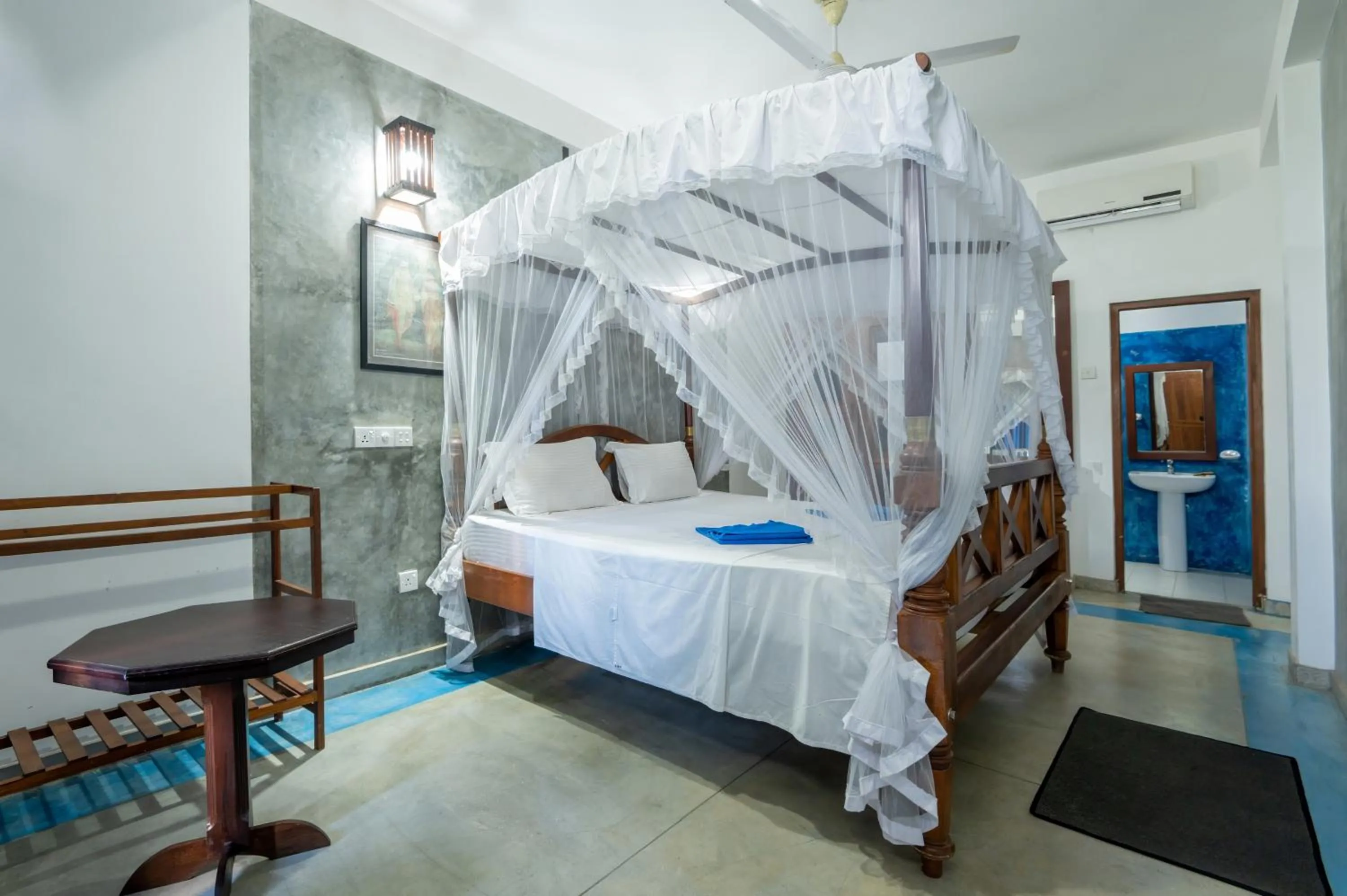 Superior Double Room in Aaradhya Mirissa