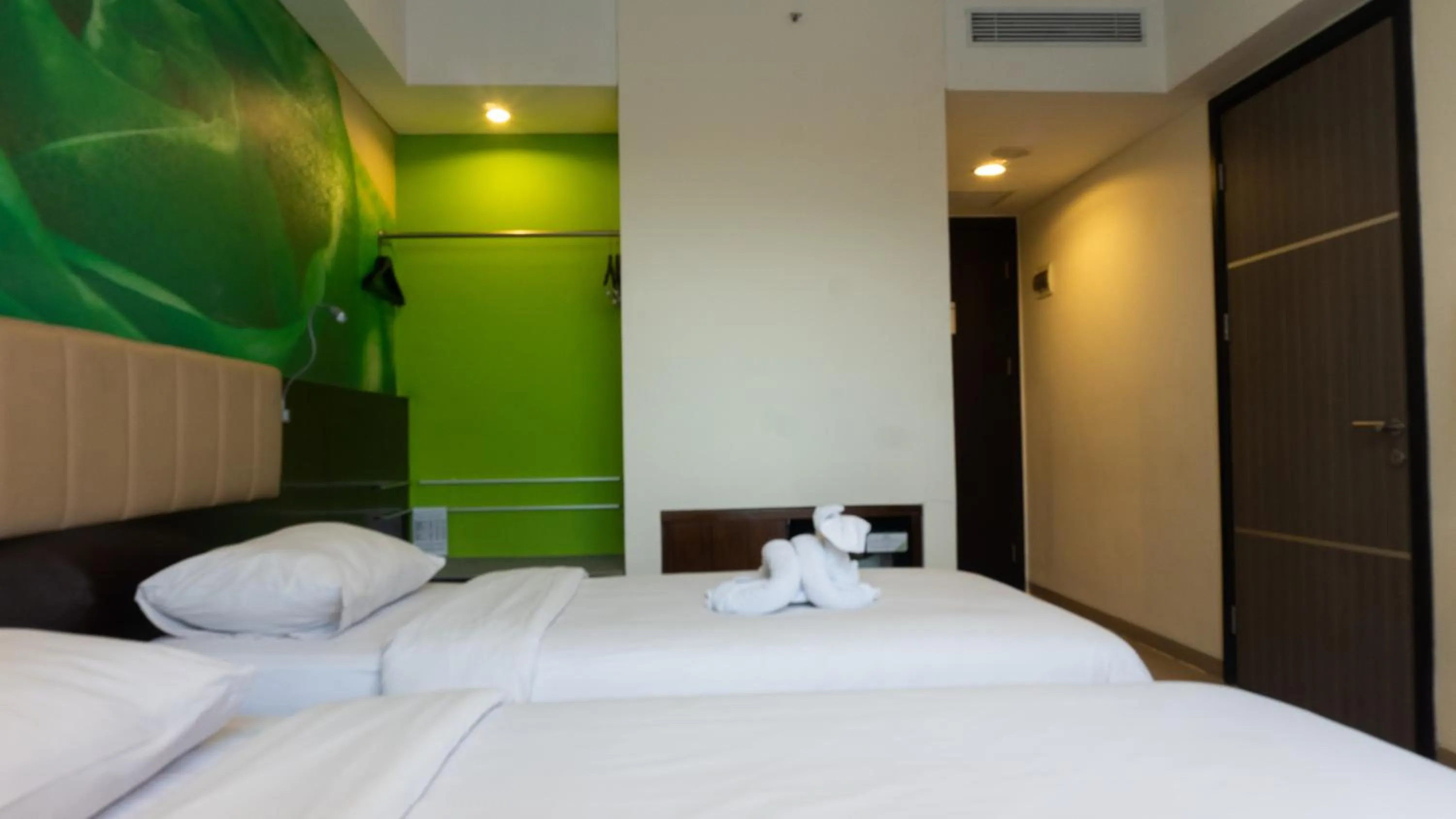 Superior Twin Room Only in PrimeBiz Cikarang