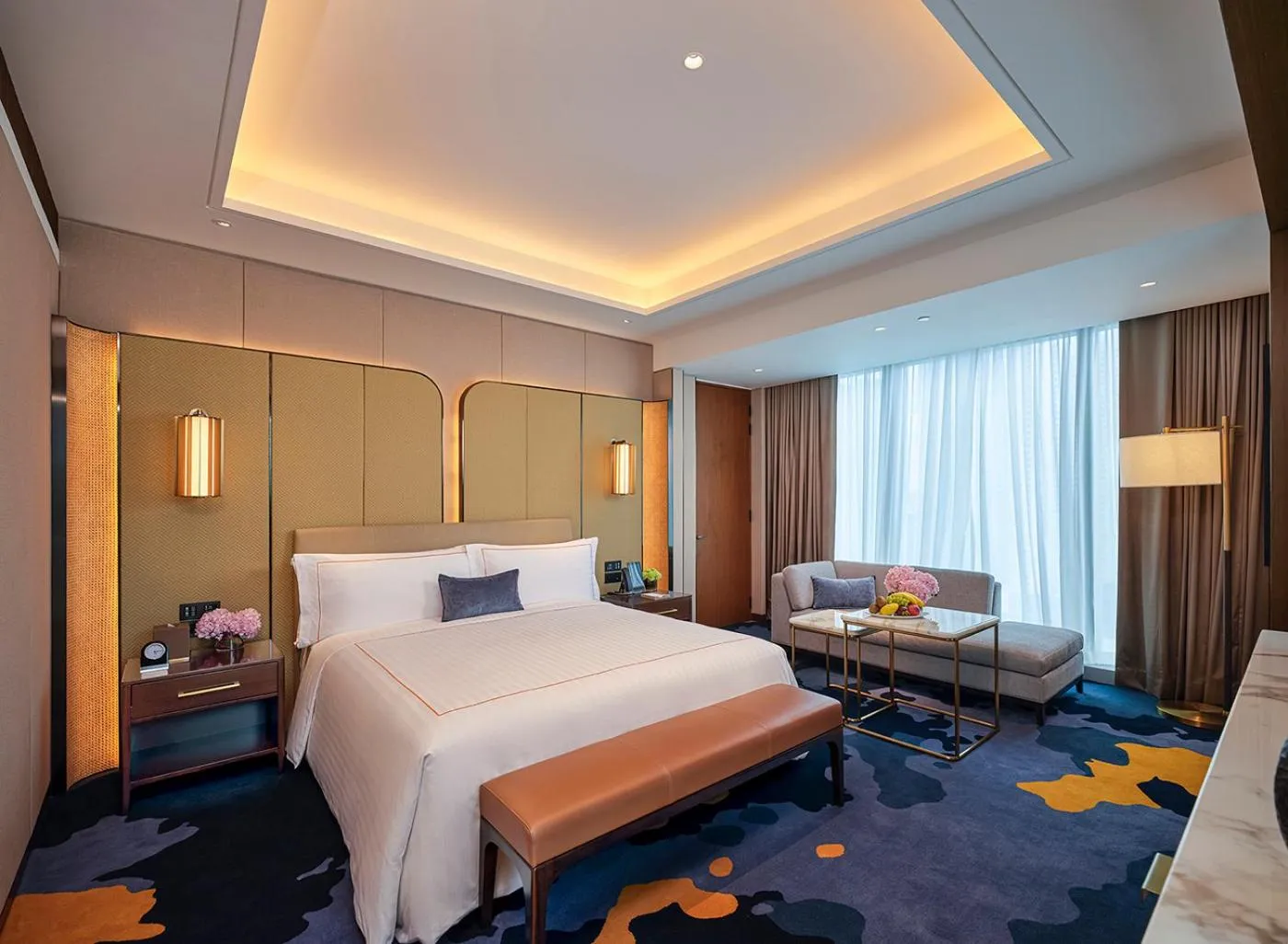 Deluxe King Room in Solaire Resort North