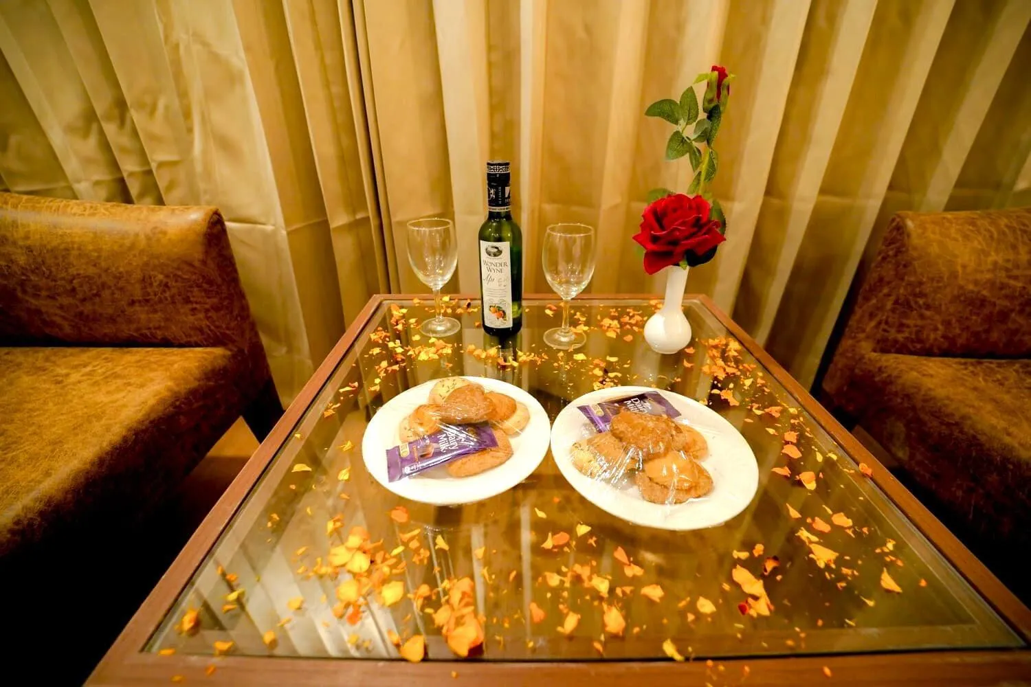 King Room with Mountain View in Simsa Heights Manali